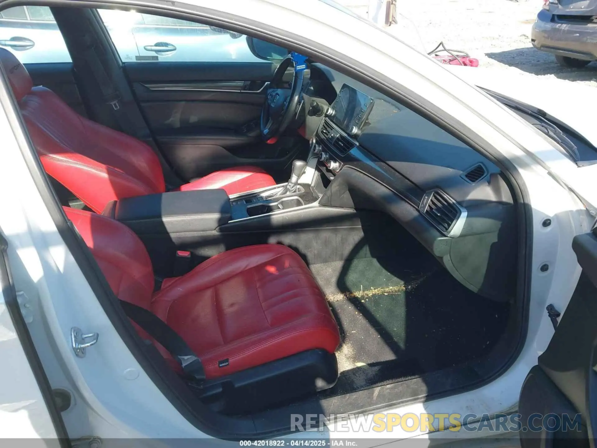 5 Photograph of a damaged car 1HGCV1F37MA052992 HONDA ACCORD 2021