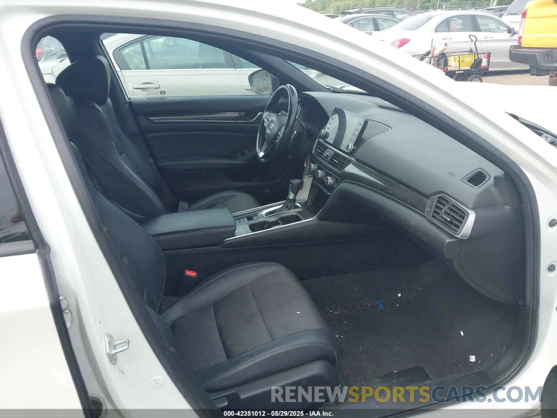 5 Photograph of a damaged car 1HGCV1F37MA060719 HONDA ACCORD 2021