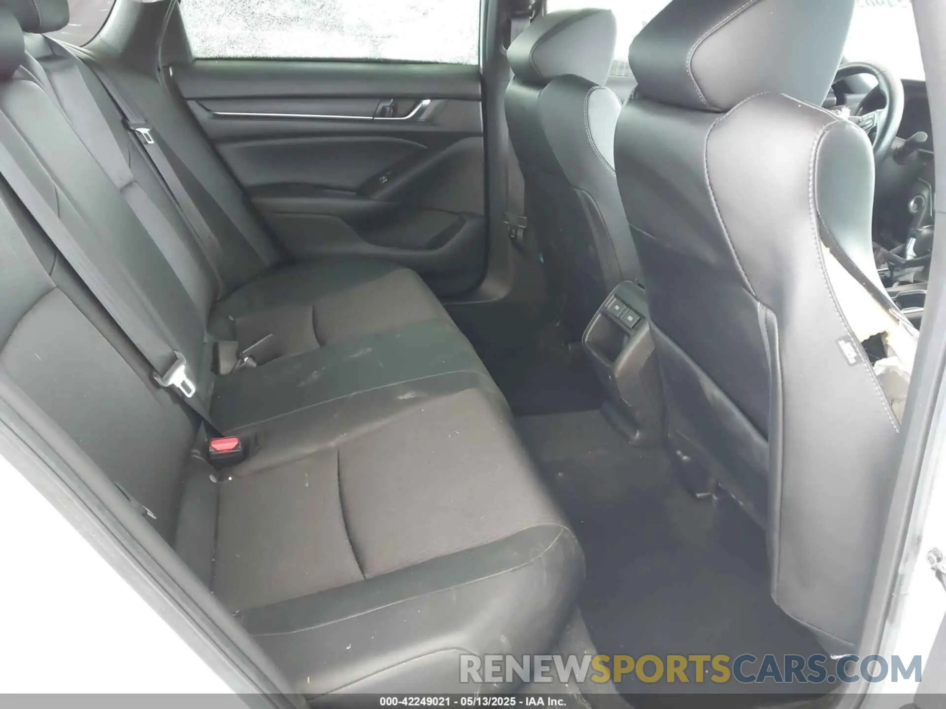 8 Photograph of a damaged car 1HGCV1F37MA109899 HONDA ACCORD 2021