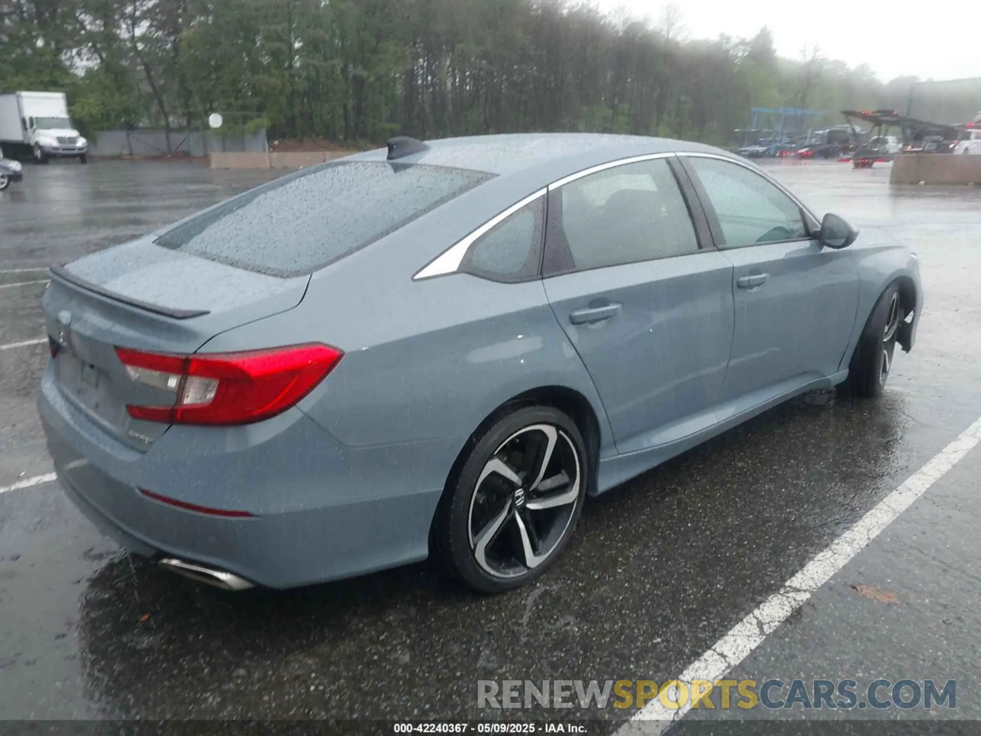 4 Photograph of a damaged car 1HGCV1F38MA028135 HONDA ACCORD 2021