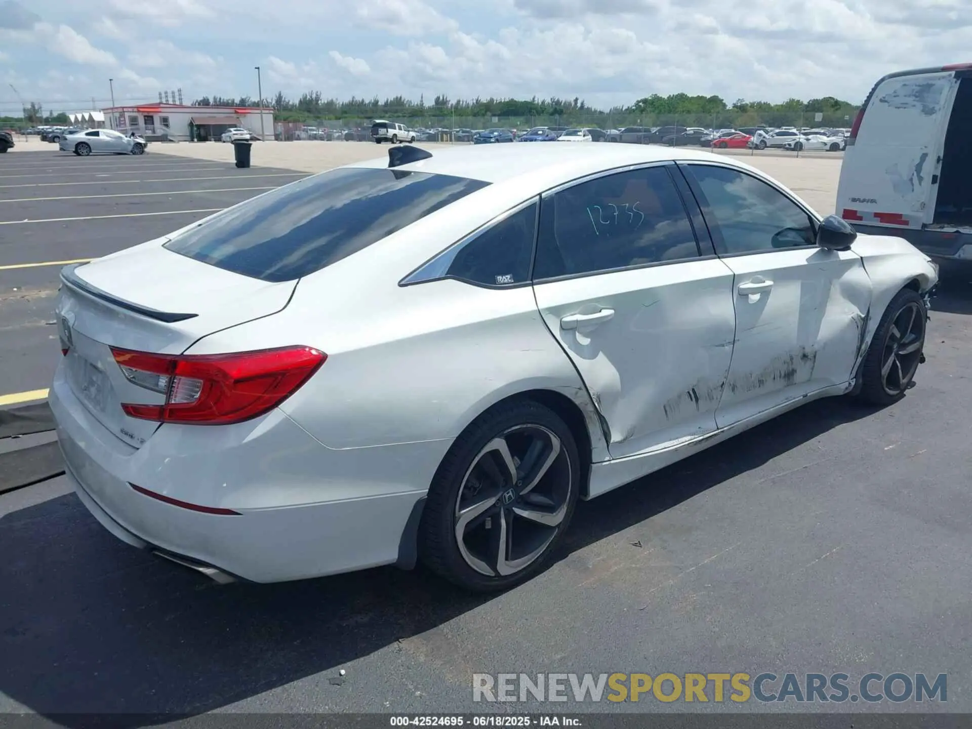 4 Photograph of a damaged car 1HGCV1F38MA031133 HONDA ACCORD 2021