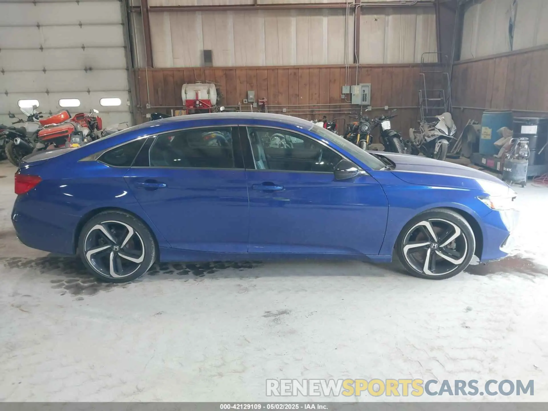 13 Photograph of a damaged car 1HGCV1F38MA101133 HONDA ACCORD 2021