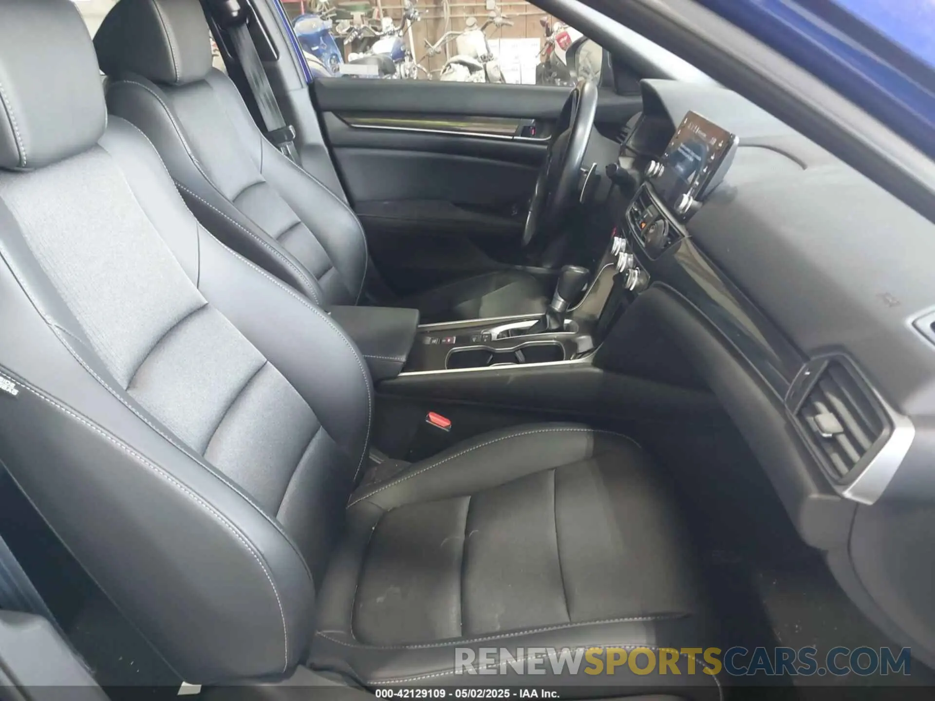 5 Photograph of a damaged car 1HGCV1F38MA101133 HONDA ACCORD 2021