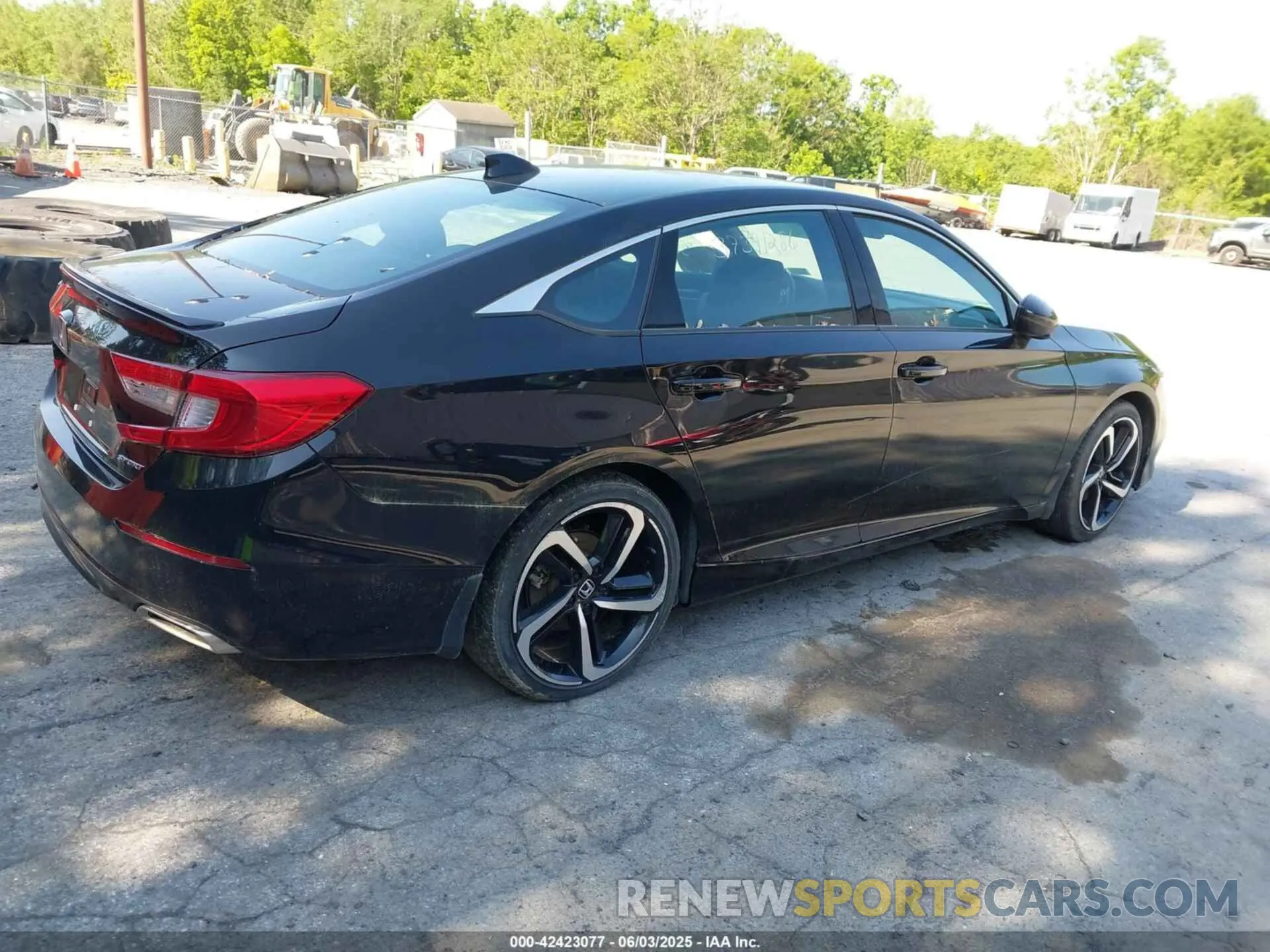 4 Photograph of a damaged car 1HGCV1F38MA124816 HONDA ACCORD 2021