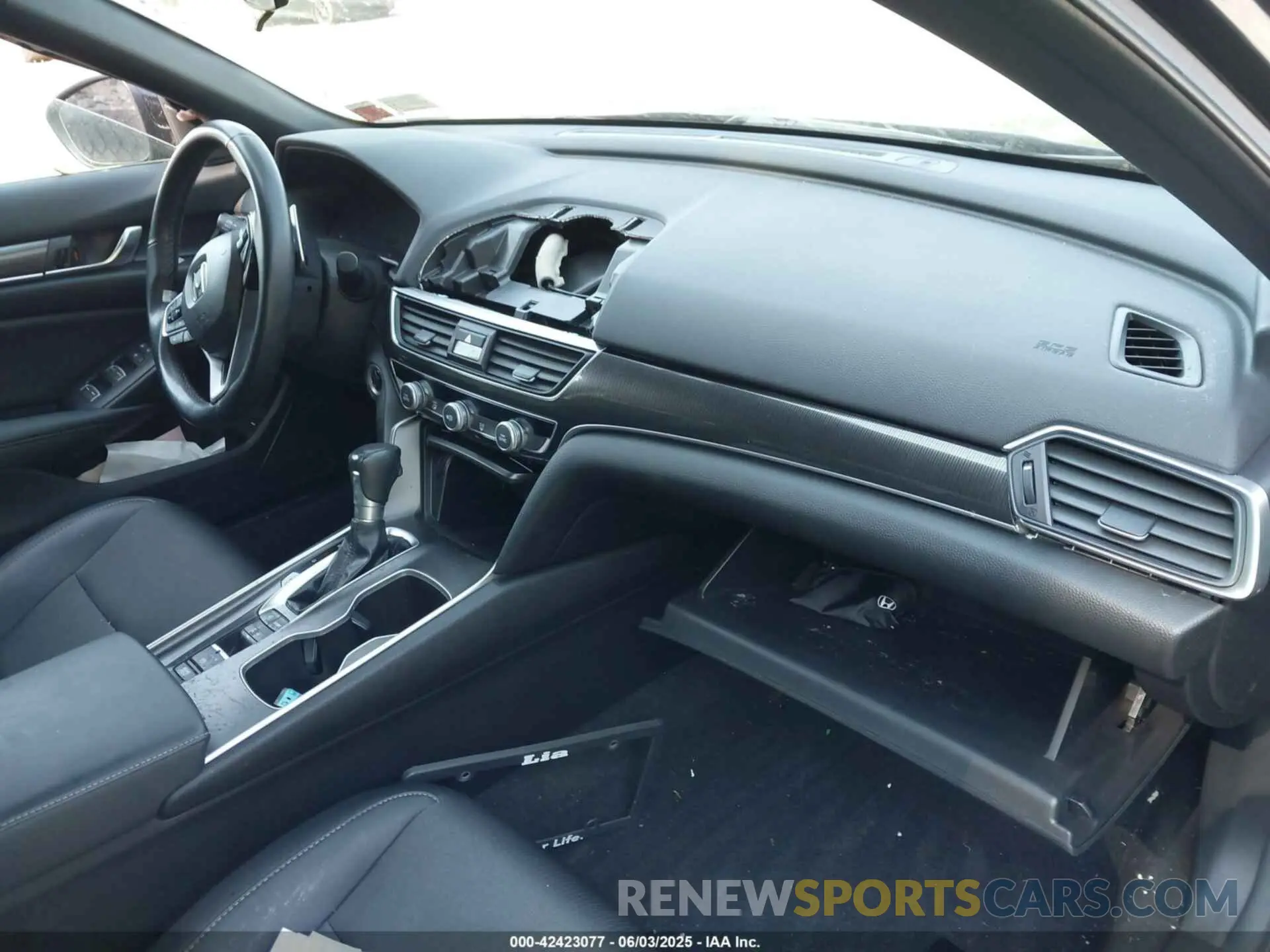 5 Photograph of a damaged car 1HGCV1F38MA124816 HONDA ACCORD 2021