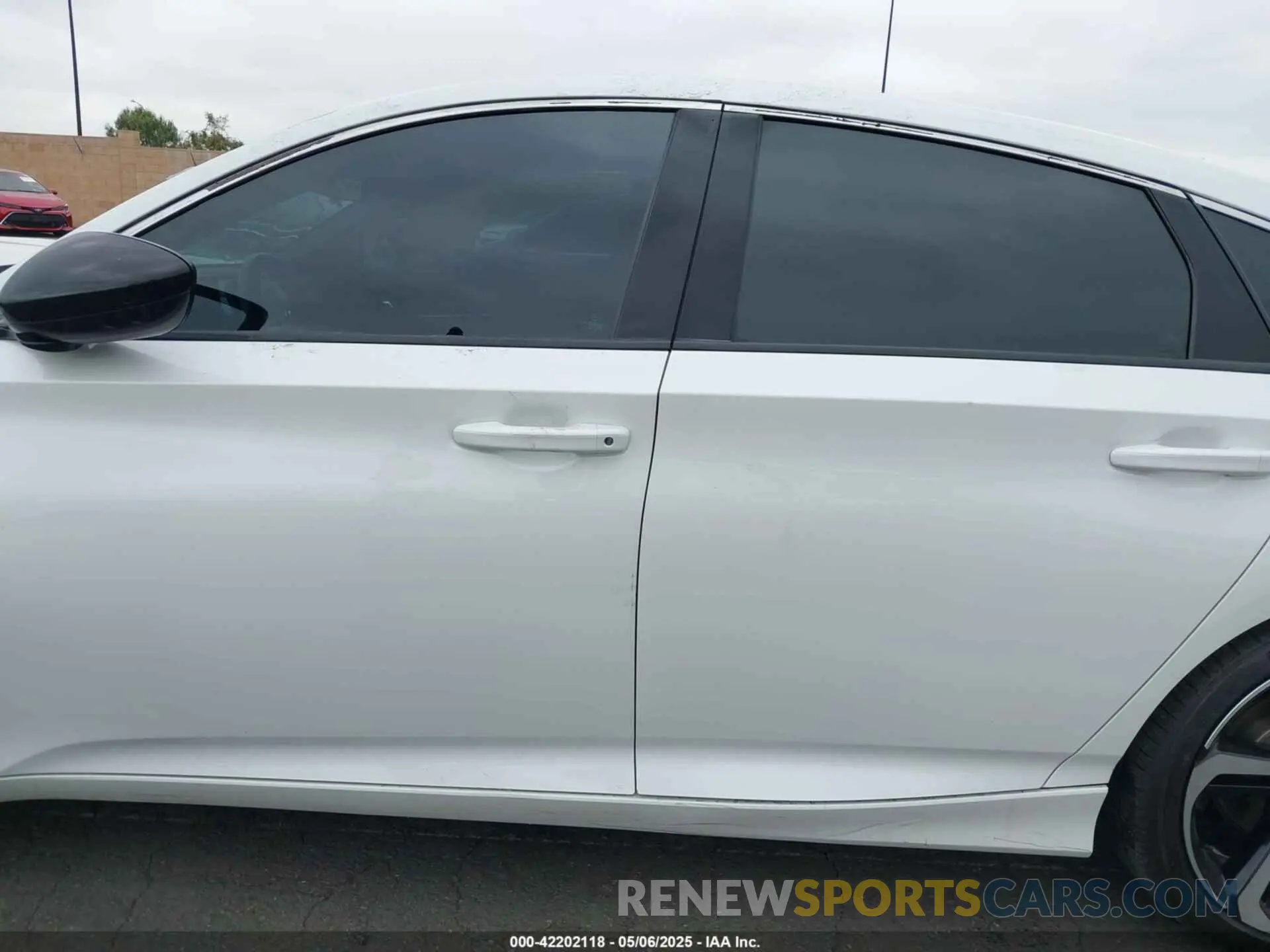 15 Photograph of a damaged car 1HGCV1F39MA001025 HONDA ACCORD 2021