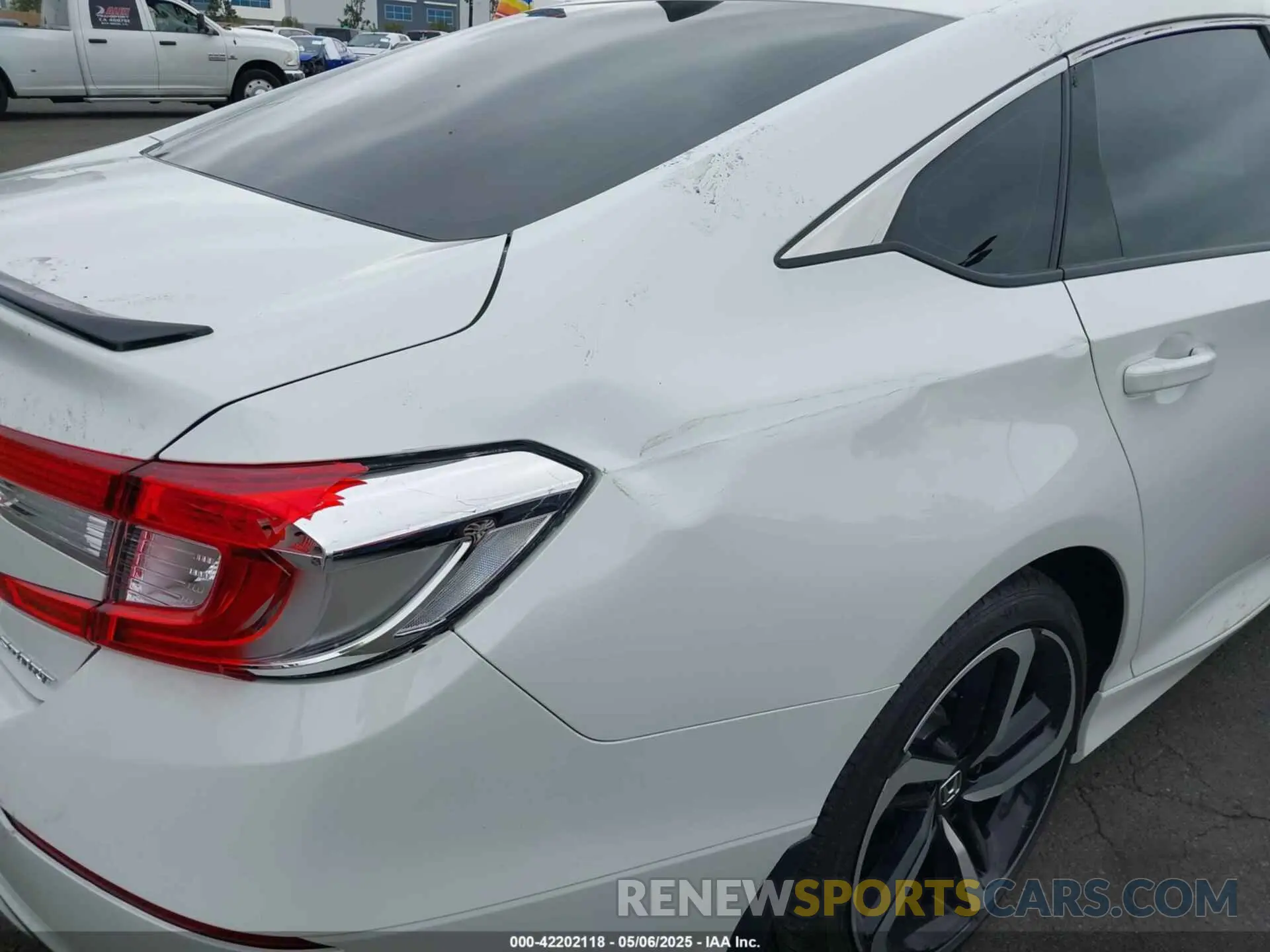 18 Photograph of a damaged car 1HGCV1F39MA001025 HONDA ACCORD 2021