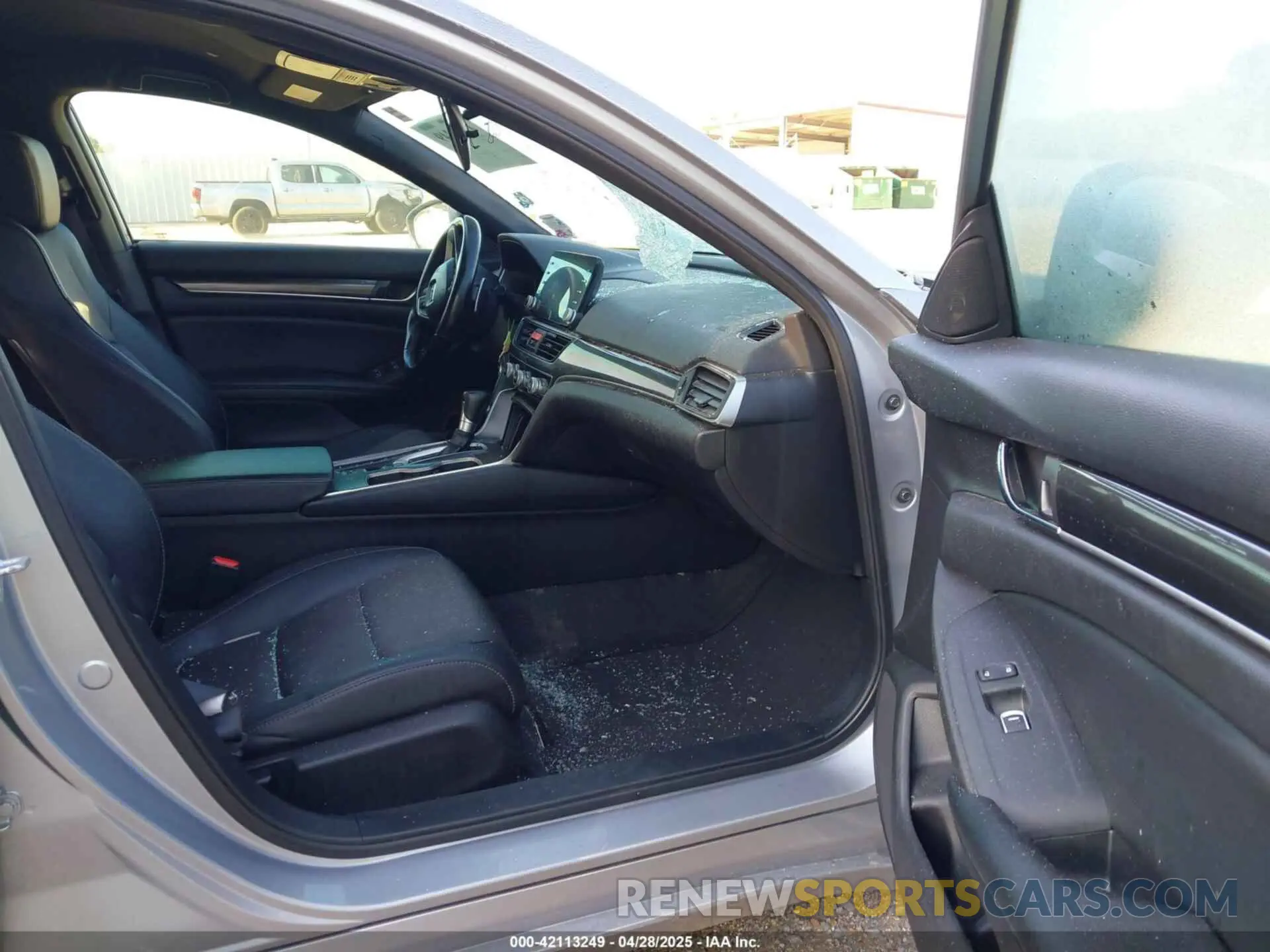 5 Photograph of a damaged car 1HGCV1F39MA016530 HONDA ACCORD 2021