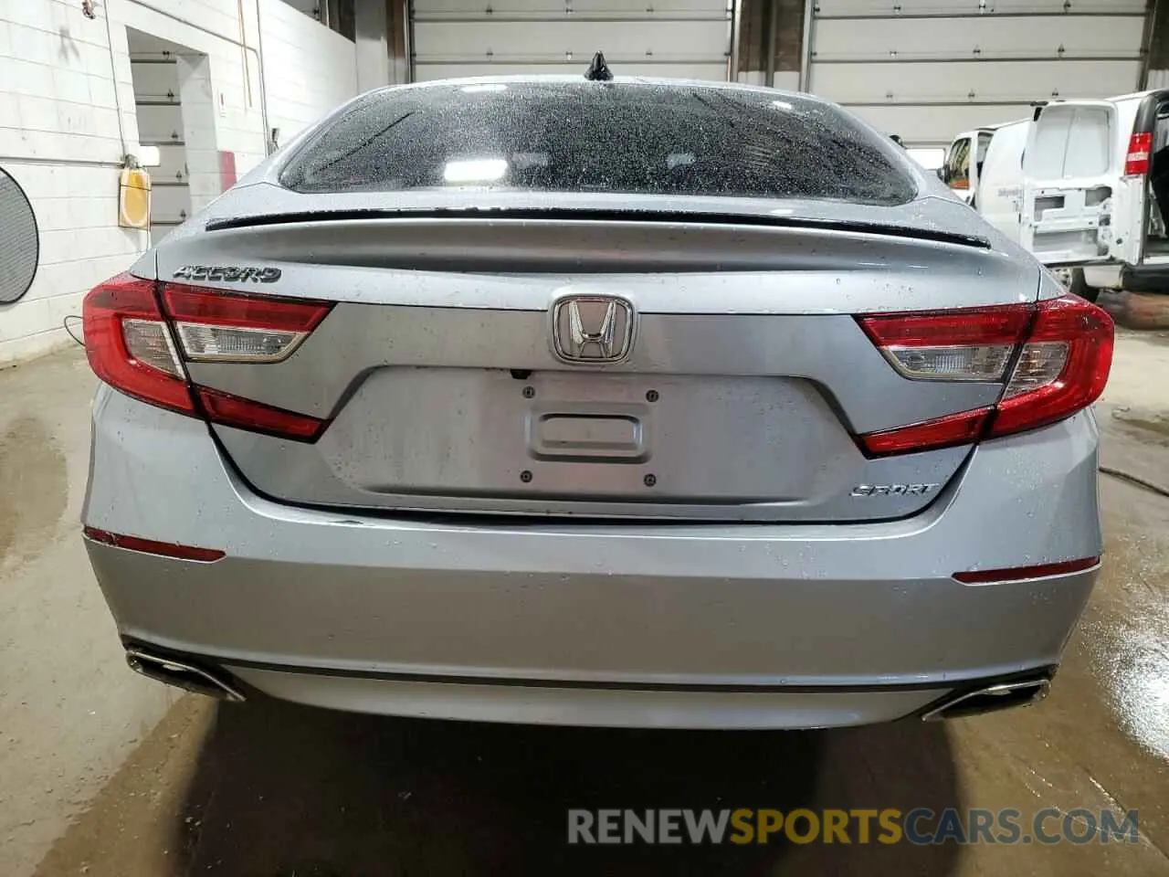 6 Photograph of a damaged car 1HGCV1F39MA067431 HONDA ACCORD 2021
