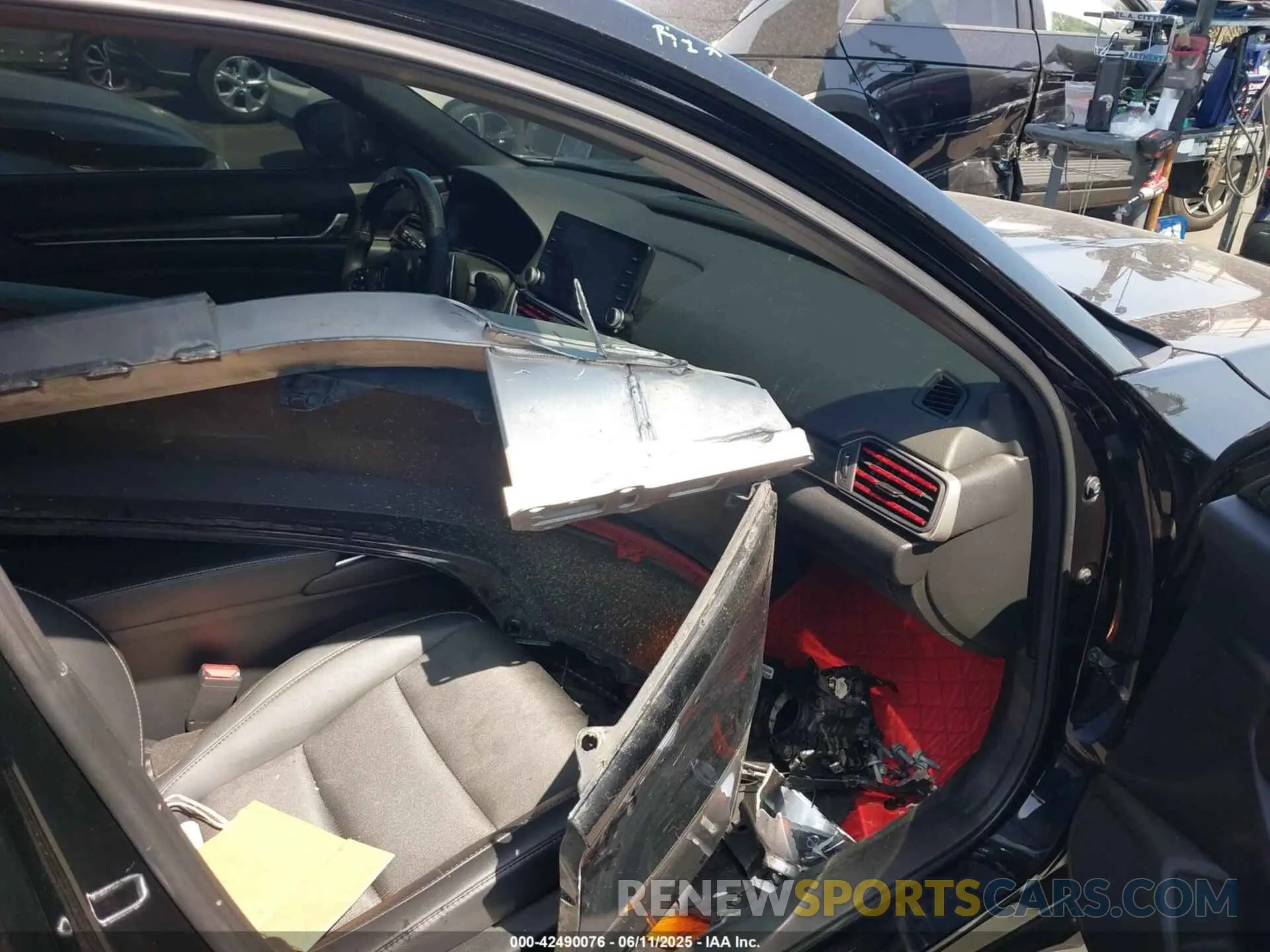 5 Photograph of a damaged car 1HGCV1F39MA084150 HONDA ACCORD 2021