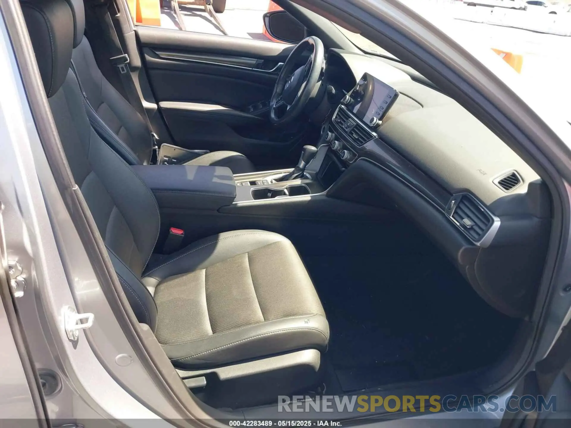 5 Photograph of a damaged car 1HGCV1F39MA086867 HONDA ACCORD 2021
