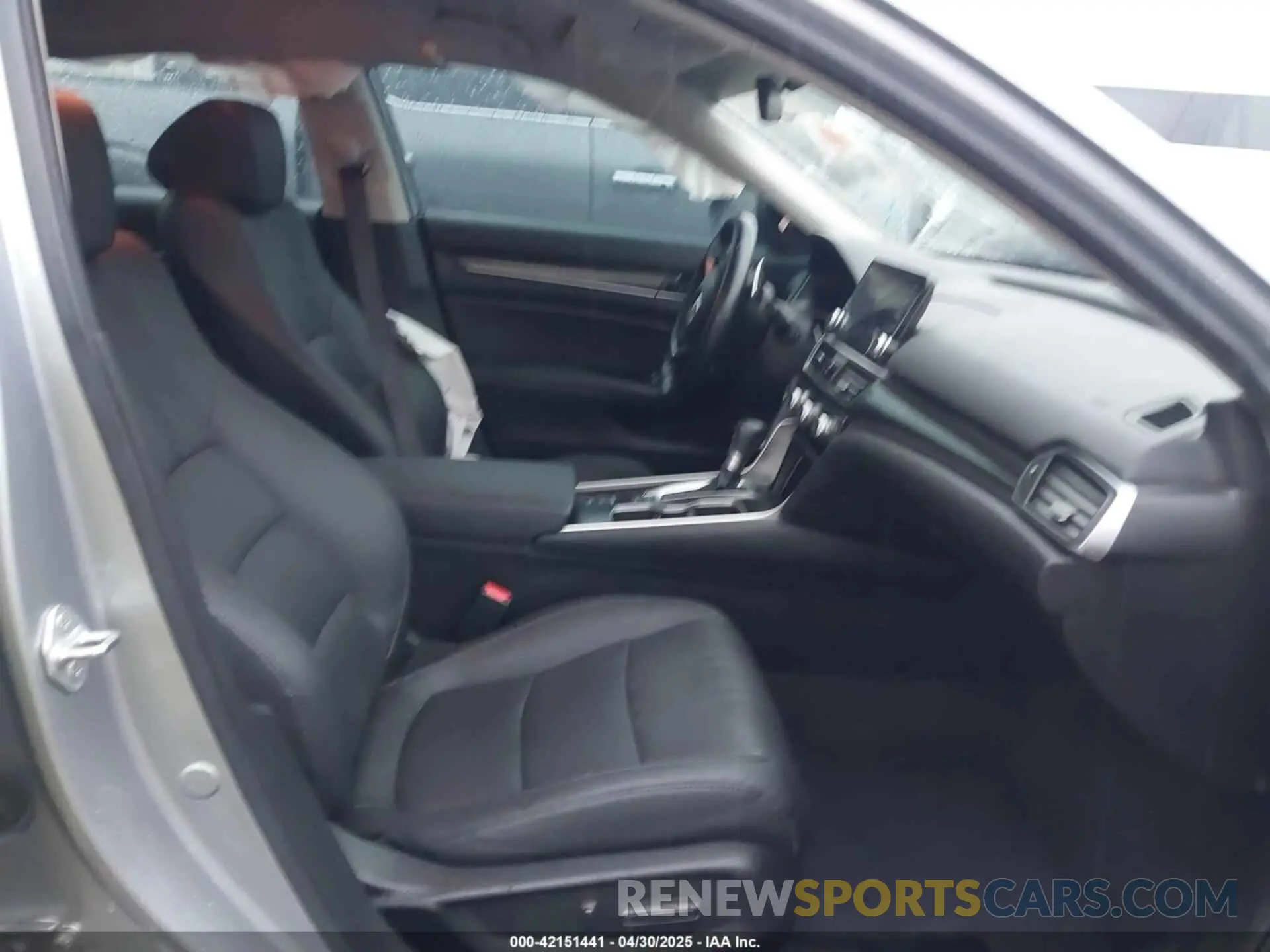 5 Photograph of a damaged car 1HGCV1F41MA012268 HONDA ACCORD 2021
