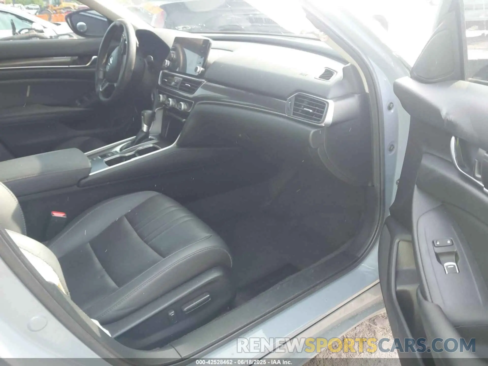 5 Photograph of a damaged car 1HGCV1F41MA027983 HONDA ACCORD 2021