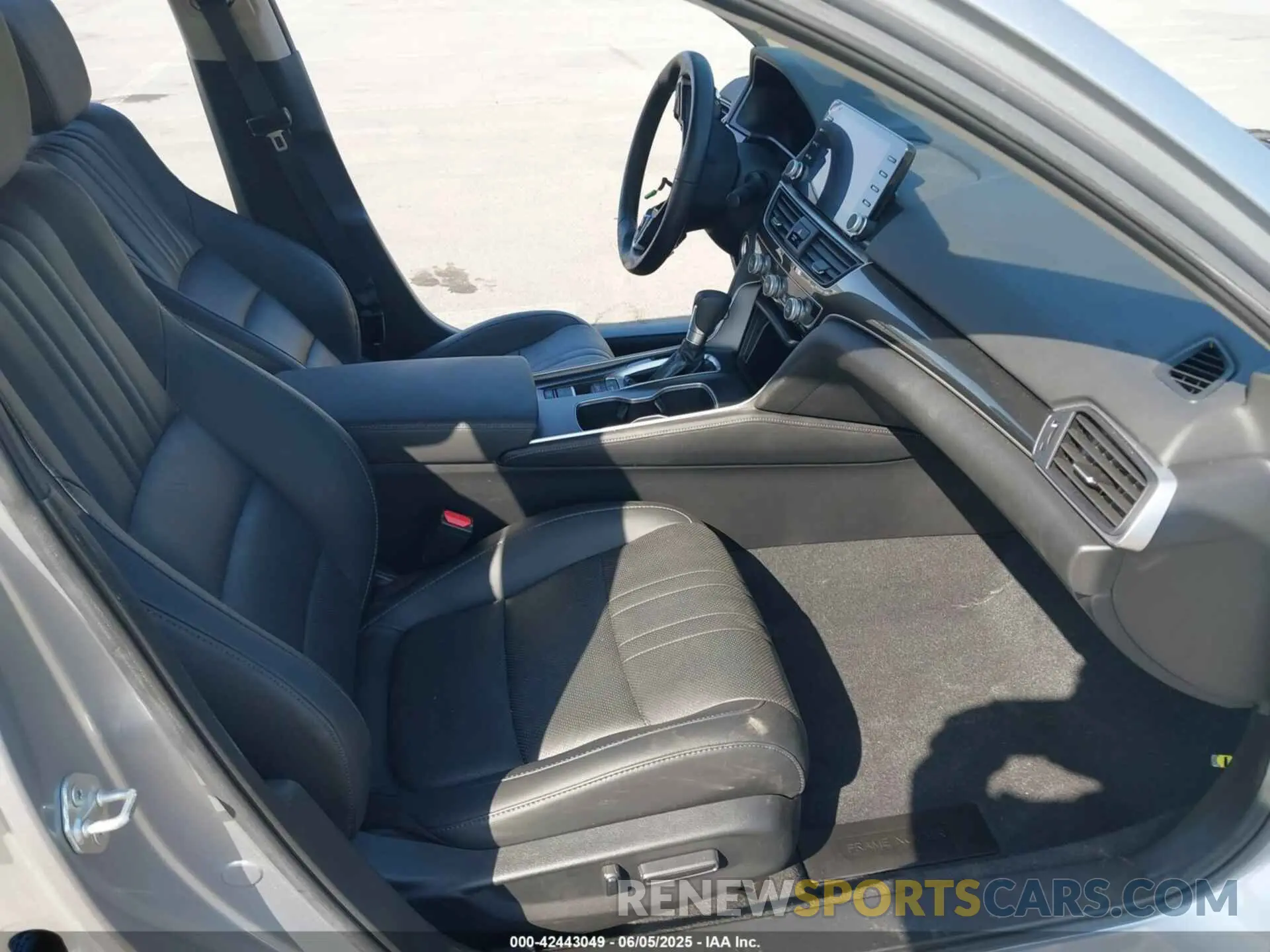 5 Photograph of a damaged car 1HGCV1F41MA091702 HONDA ACCORD 2021