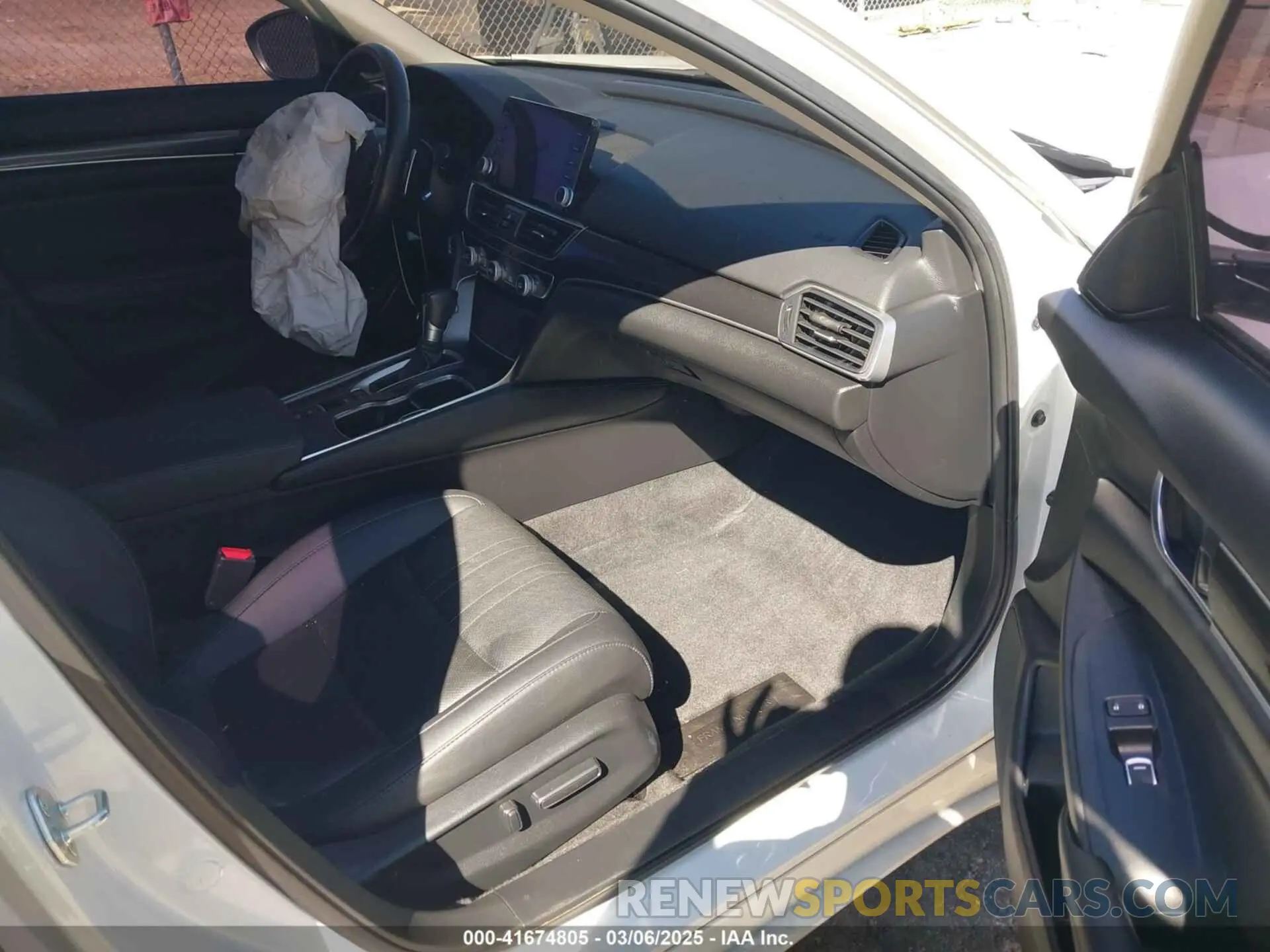 5 Photograph of a damaged car 1HGCV1F42MA025255 HONDA ACCORD 2021