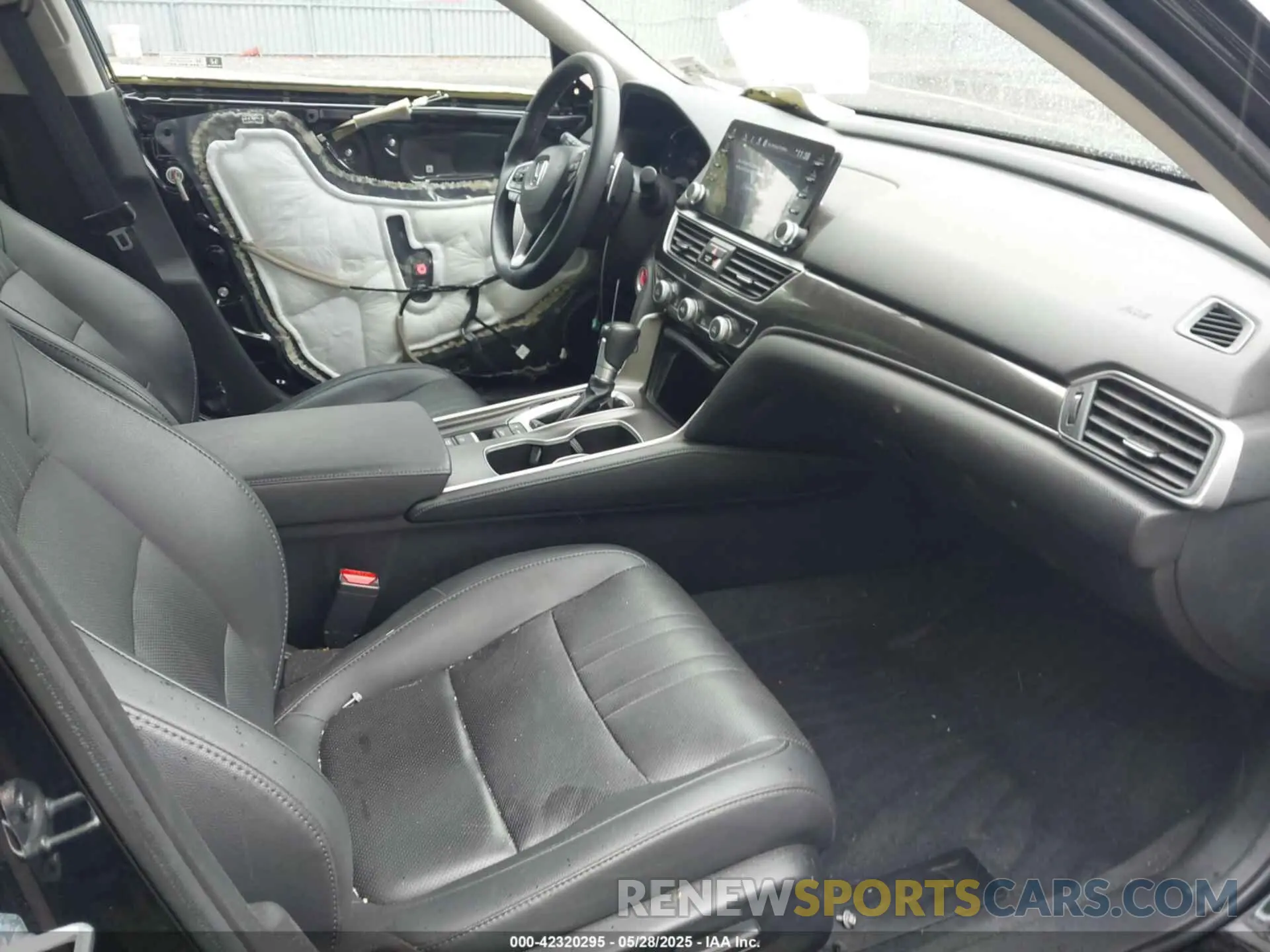 5 Photograph of a damaged car 1HGCV1F42MA038331 HONDA ACCORD 2021