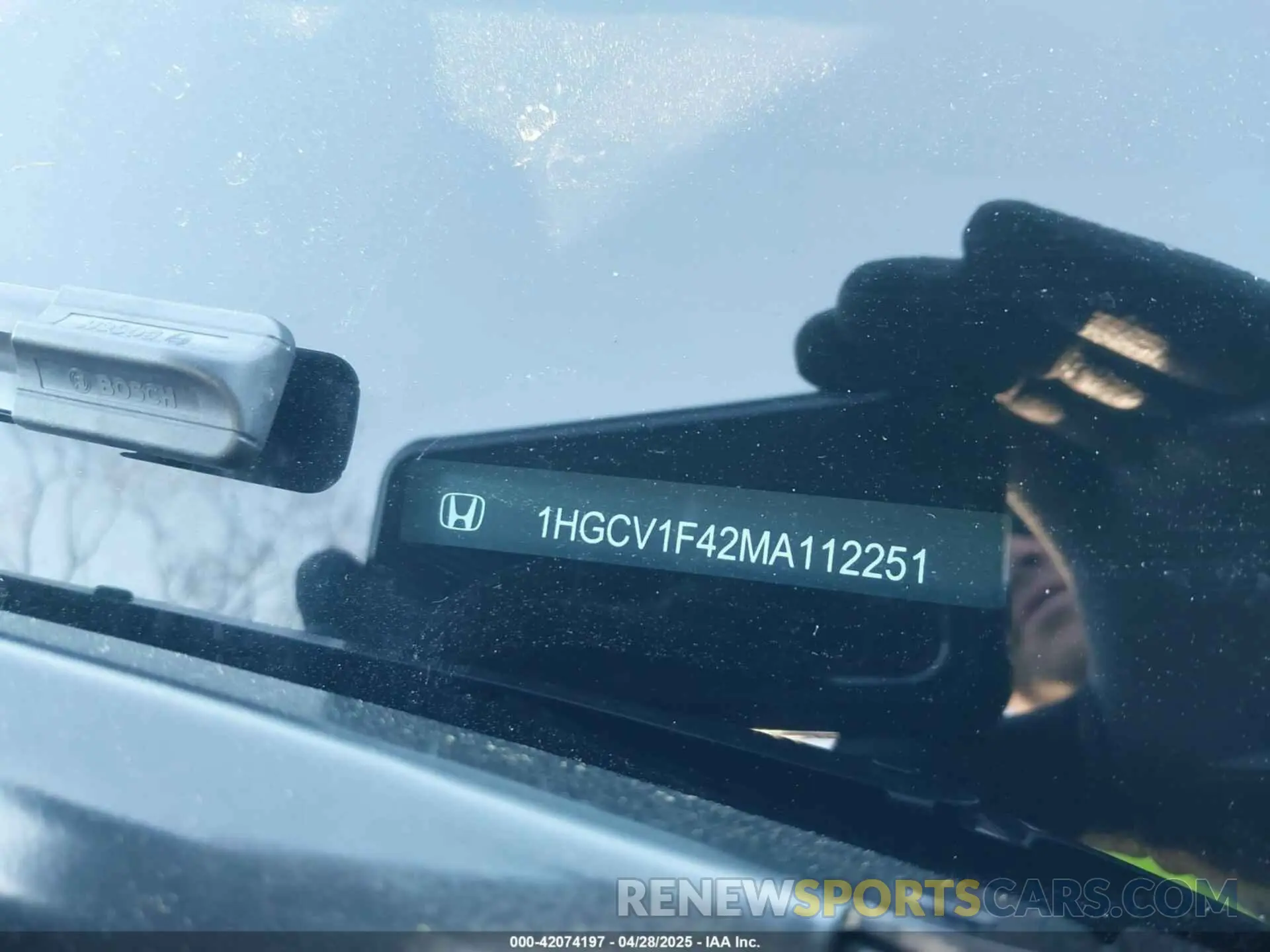 17 Photograph of a damaged car 1HGCV1F42MA112251 HONDA ACCORD 2021
