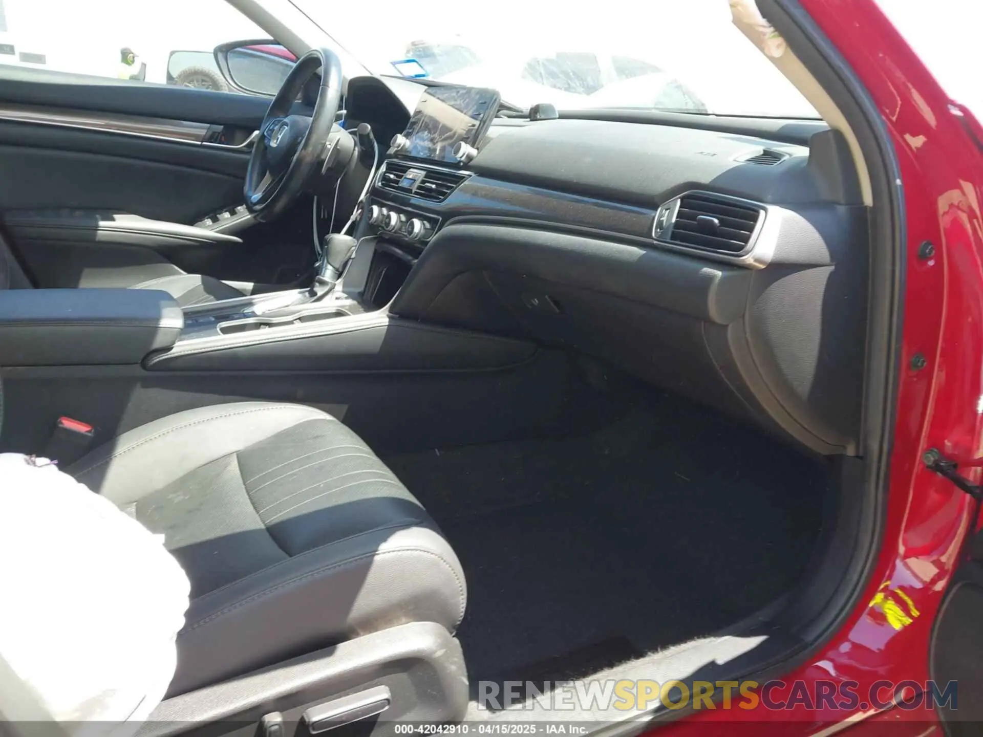 5 Photograph of a damaged car 1HGCV1F43MA027547 HONDA ACCORD 2021