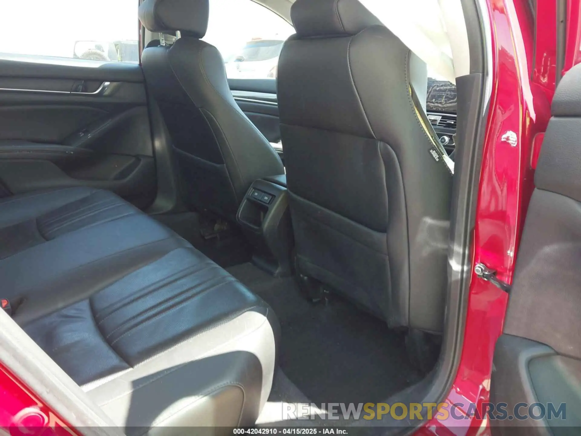 8 Photograph of a damaged car 1HGCV1F43MA027547 HONDA ACCORD 2021