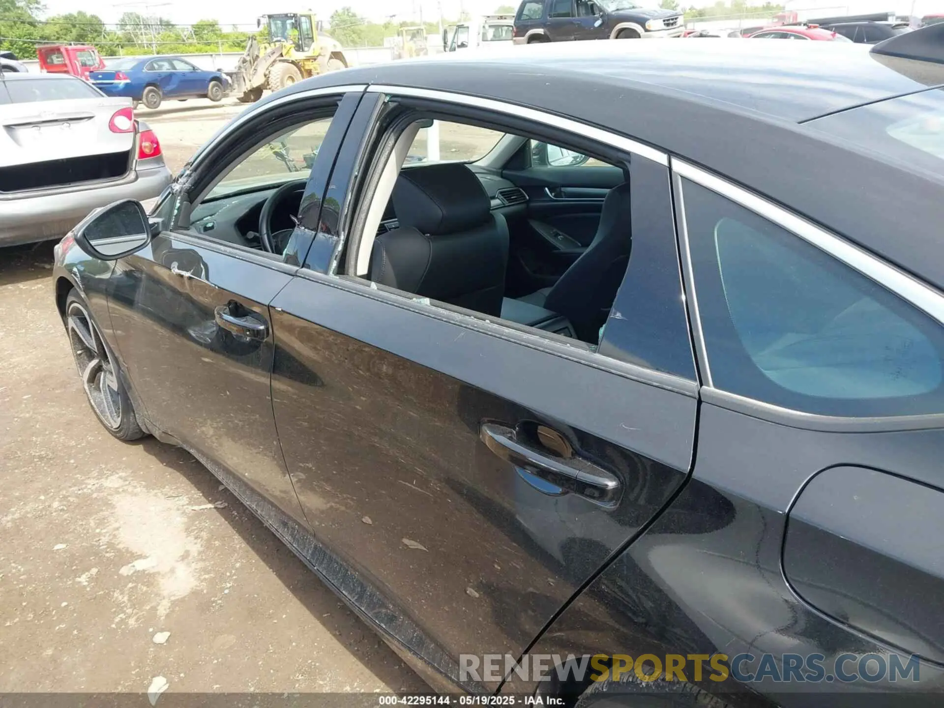 6 Photograph of a damaged car 1HGCV1F43MA057308 HONDA ACCORD 2021