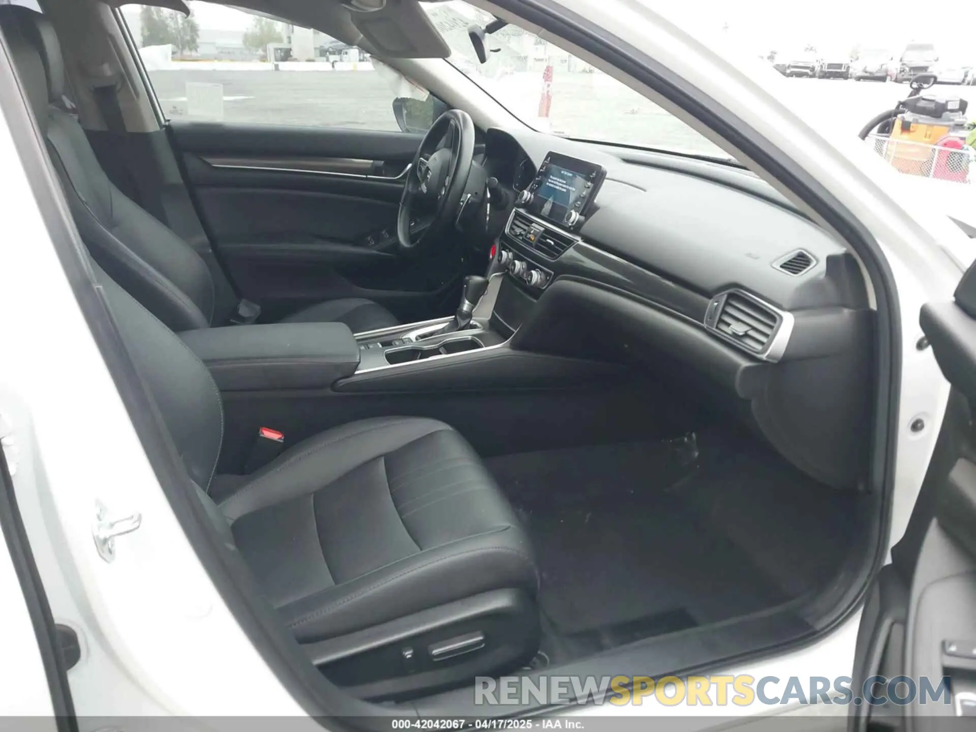 5 Photograph of a damaged car 1HGCV1F43MA066901 HONDA ACCORD 2021