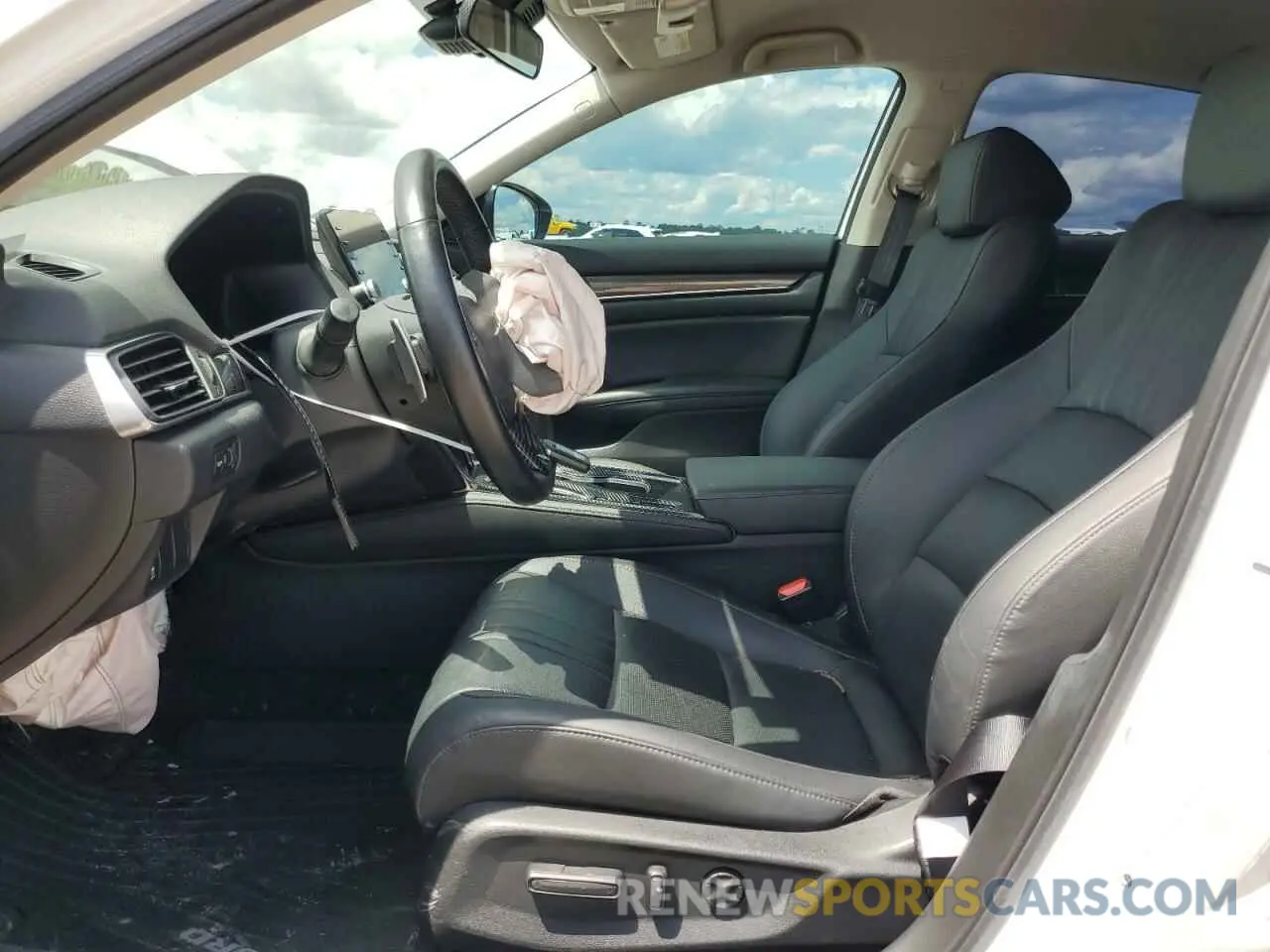 7 Photograph of a damaged car 1HGCV1F43MA121816 HONDA ACCORD 2021