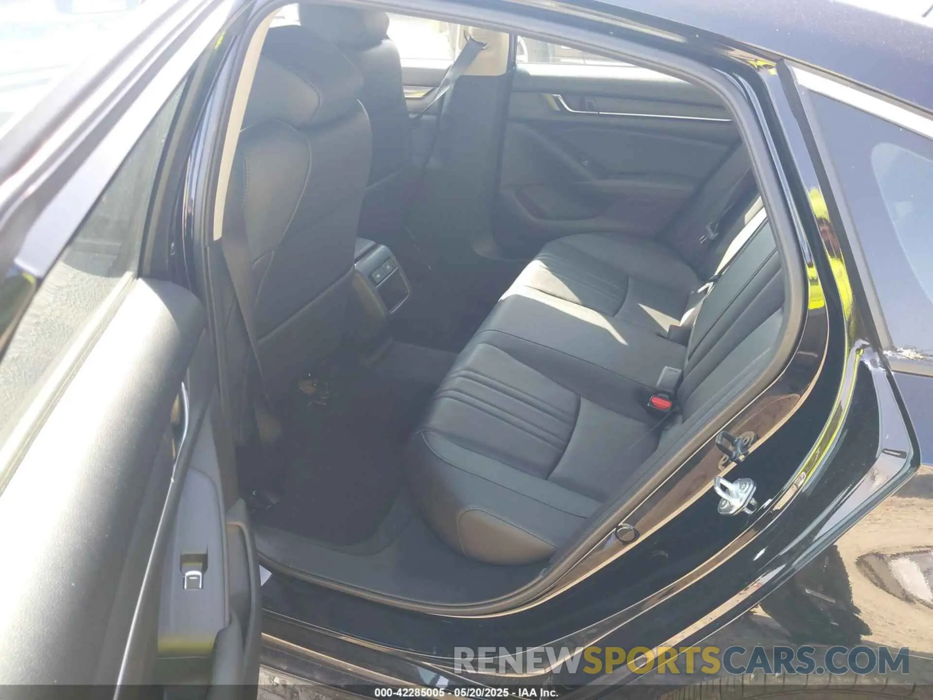 8 Photograph of a damaged car 1HGCV1F44MA021871 HONDA ACCORD 2021