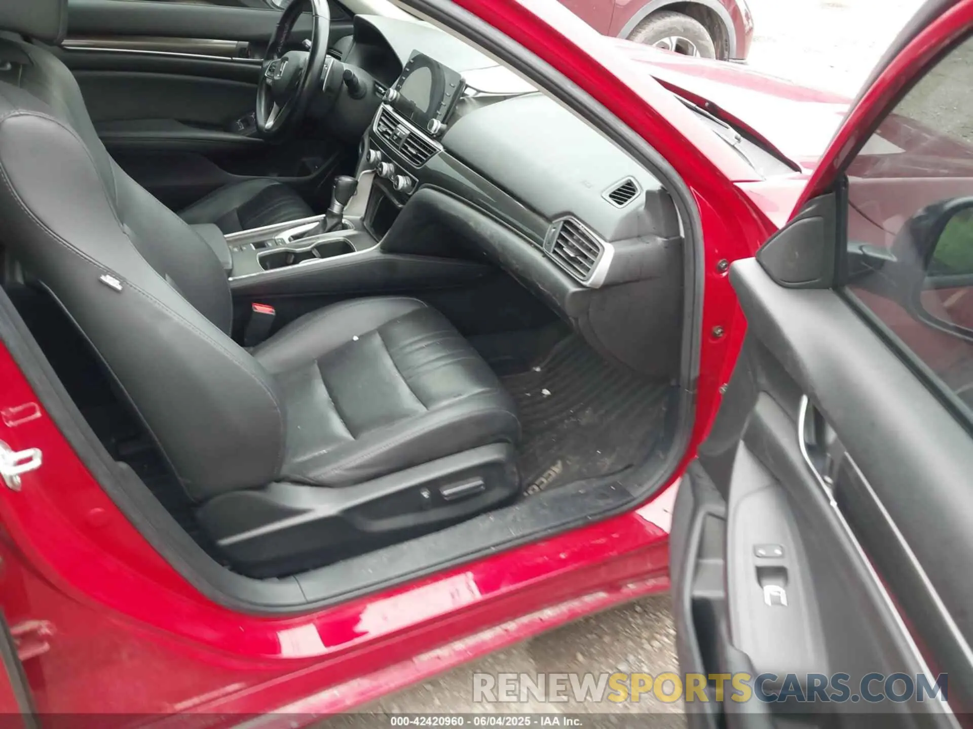 5 Photograph of a damaged car 1HGCV1F44MA058161 HONDA ACCORD 2021