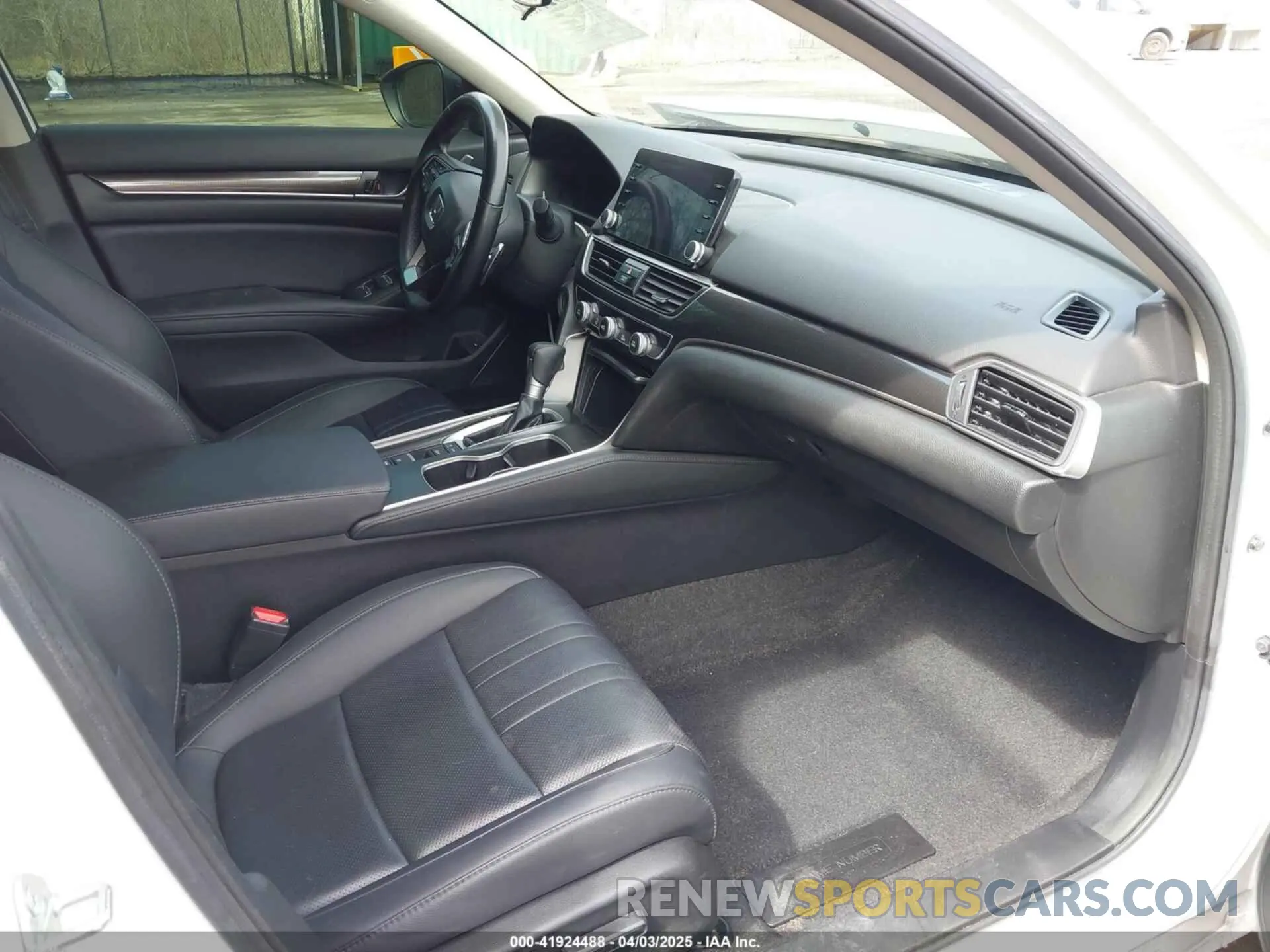 5 Photograph of a damaged car 1HGCV1F45MA048402 HONDA ACCORD 2021