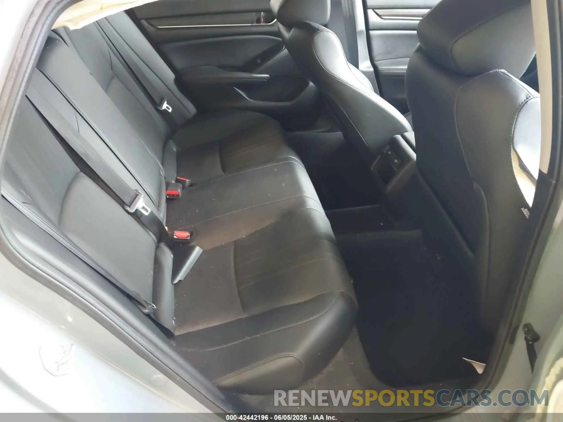 8 Photograph of a damaged car 1HGCV1F45MA079021 HONDA ACCORD 2021