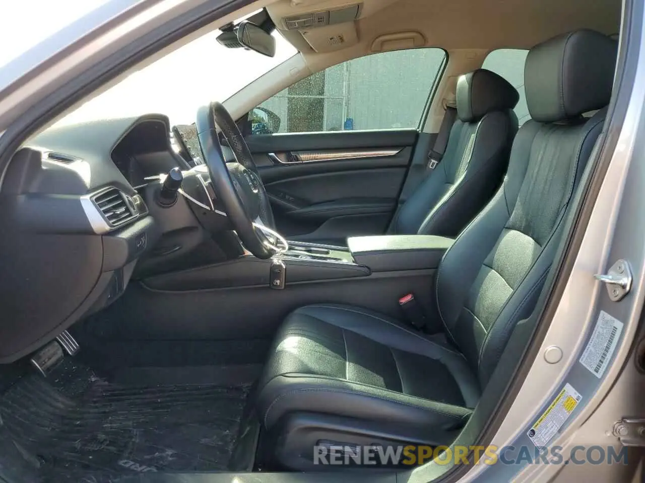 7 Photograph of a damaged car 1HGCV1F46MA026814 HONDA ACCORD 2021