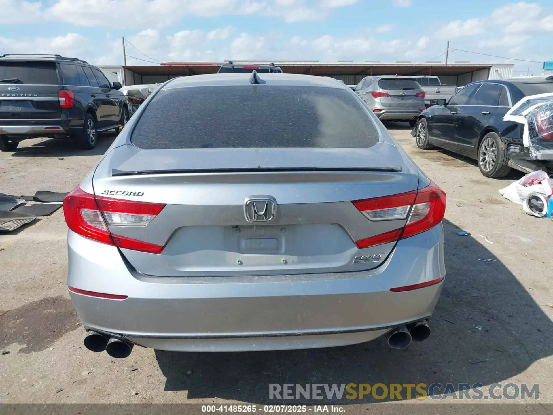 17 Photograph of a damaged car 1HGCV1F46MA055858 HONDA ACCORD 2021