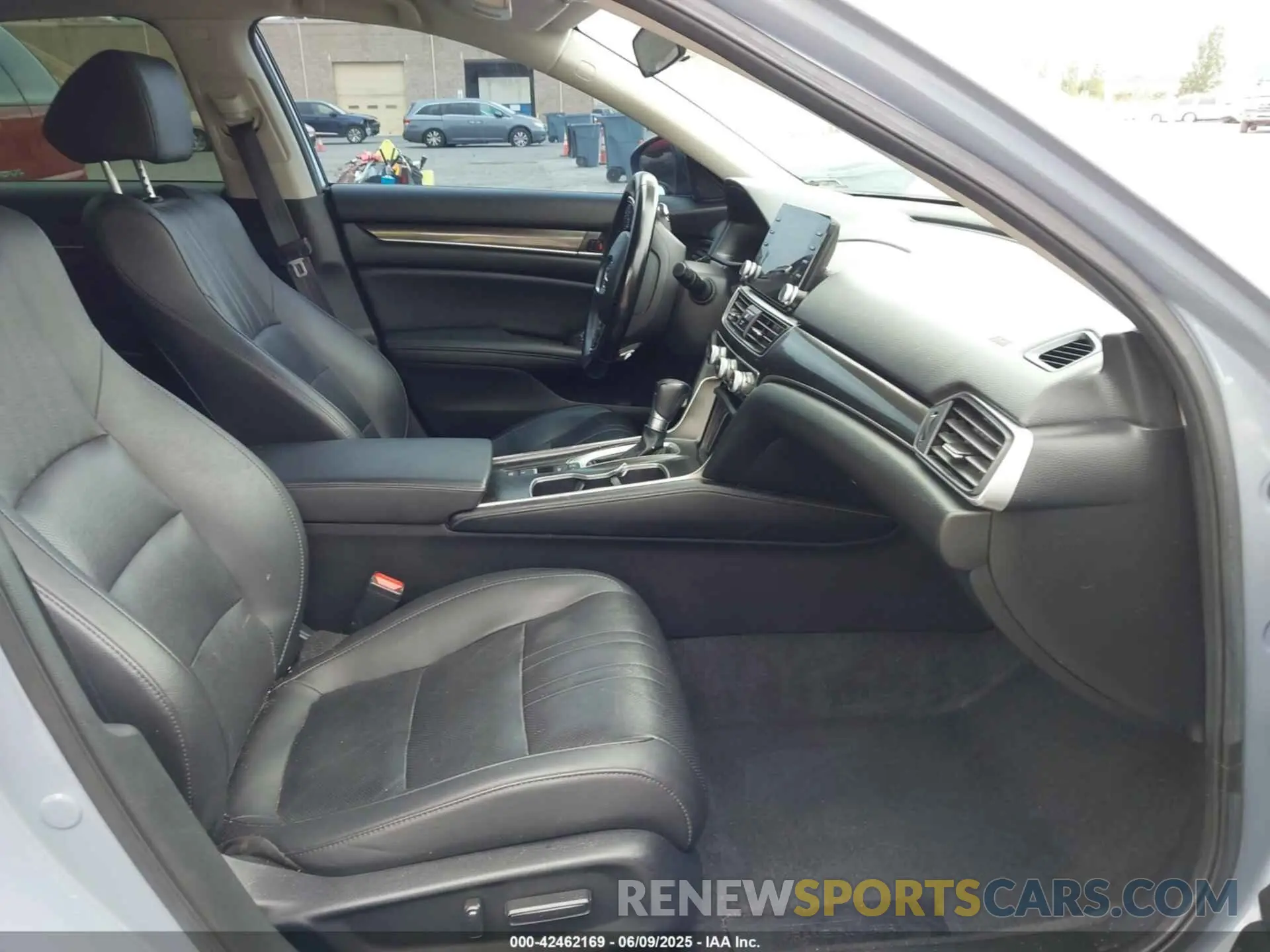 5 Photograph of a damaged car 1HGCV1F46MA088066 HONDA ACCORD 2021