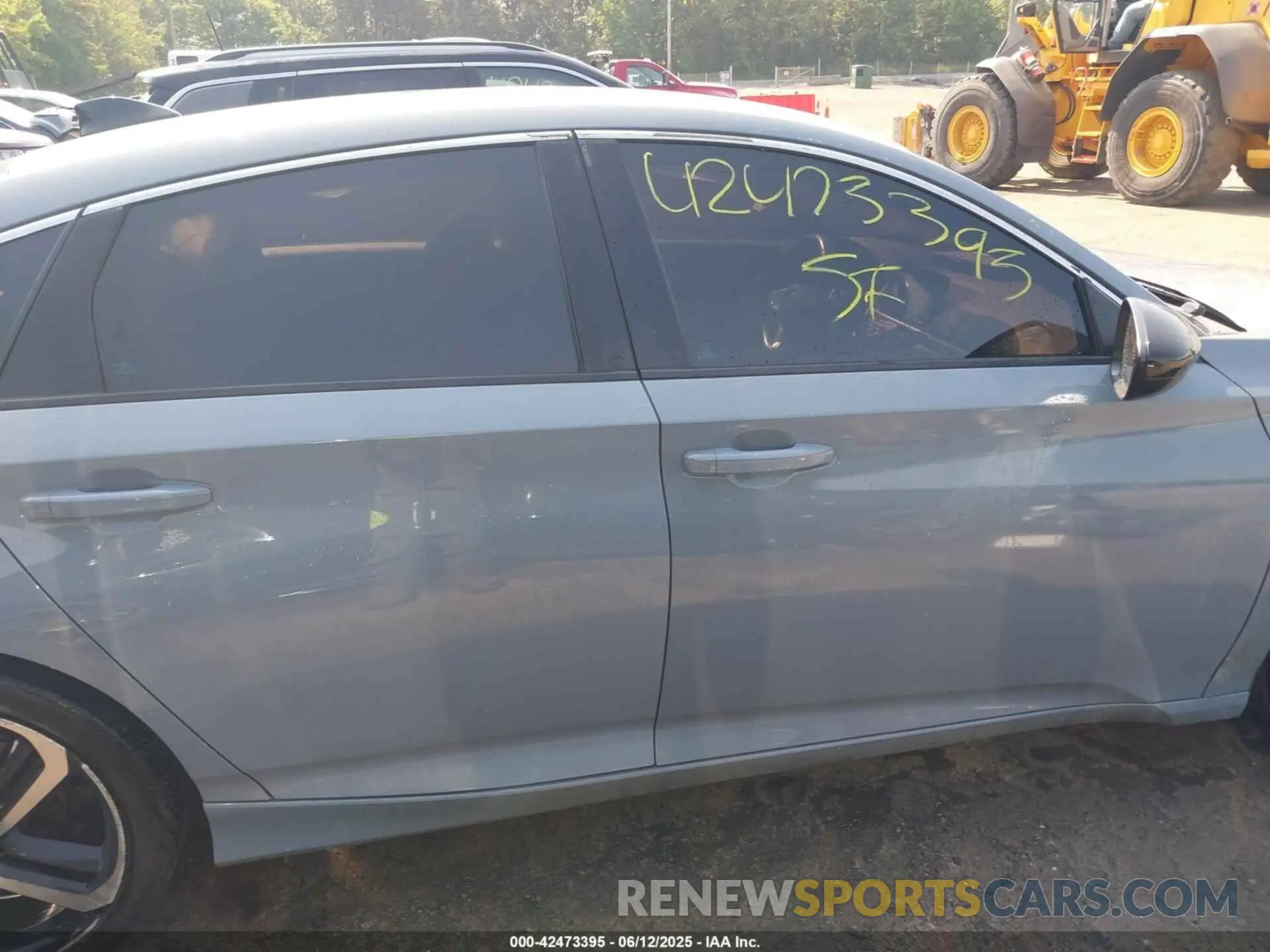 13 Photograph of a damaged car 1HGCV1F46MA118361 HONDA ACCORD 2021