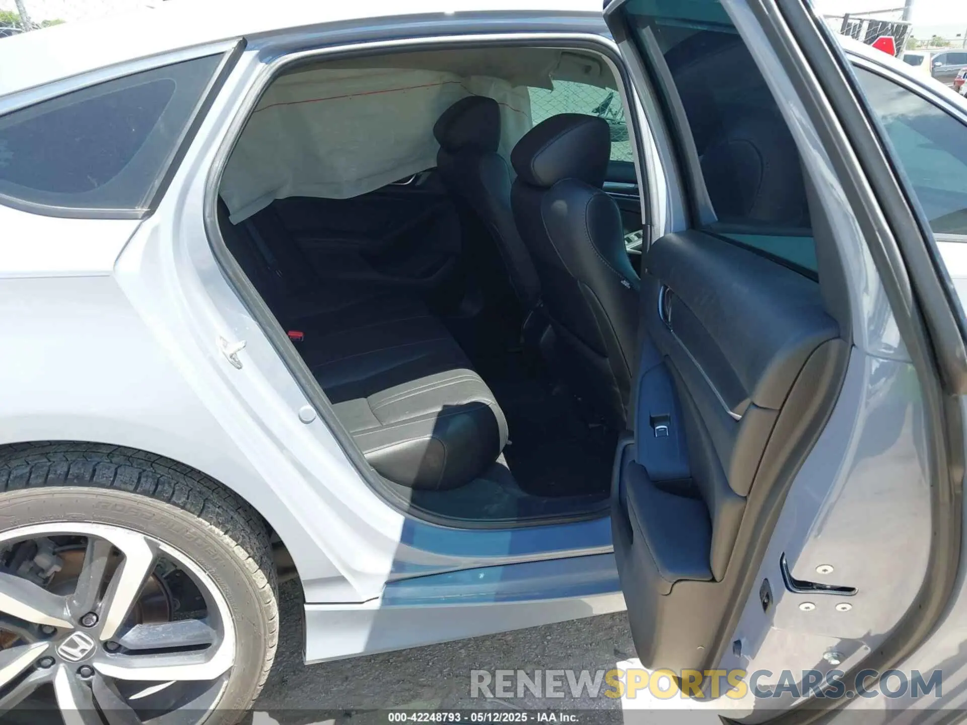 8 Photograph of a damaged car 1HGCV1F48MA009643 HONDA ACCORD 2021