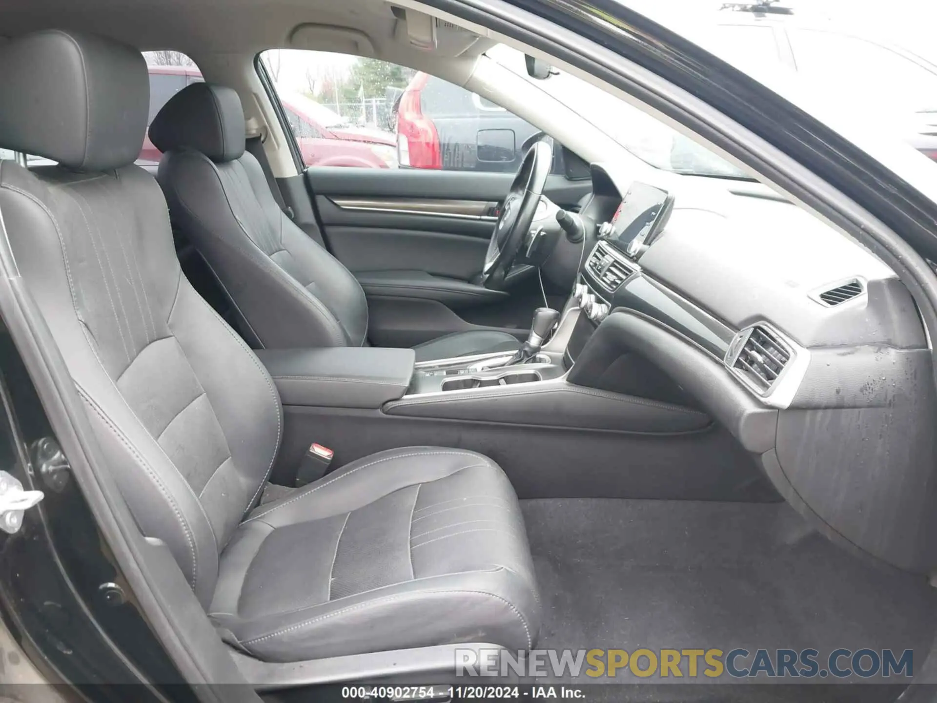 5 Photograph of a damaged car 1HGCV1F48MA022621 HONDA ACCORD 2021