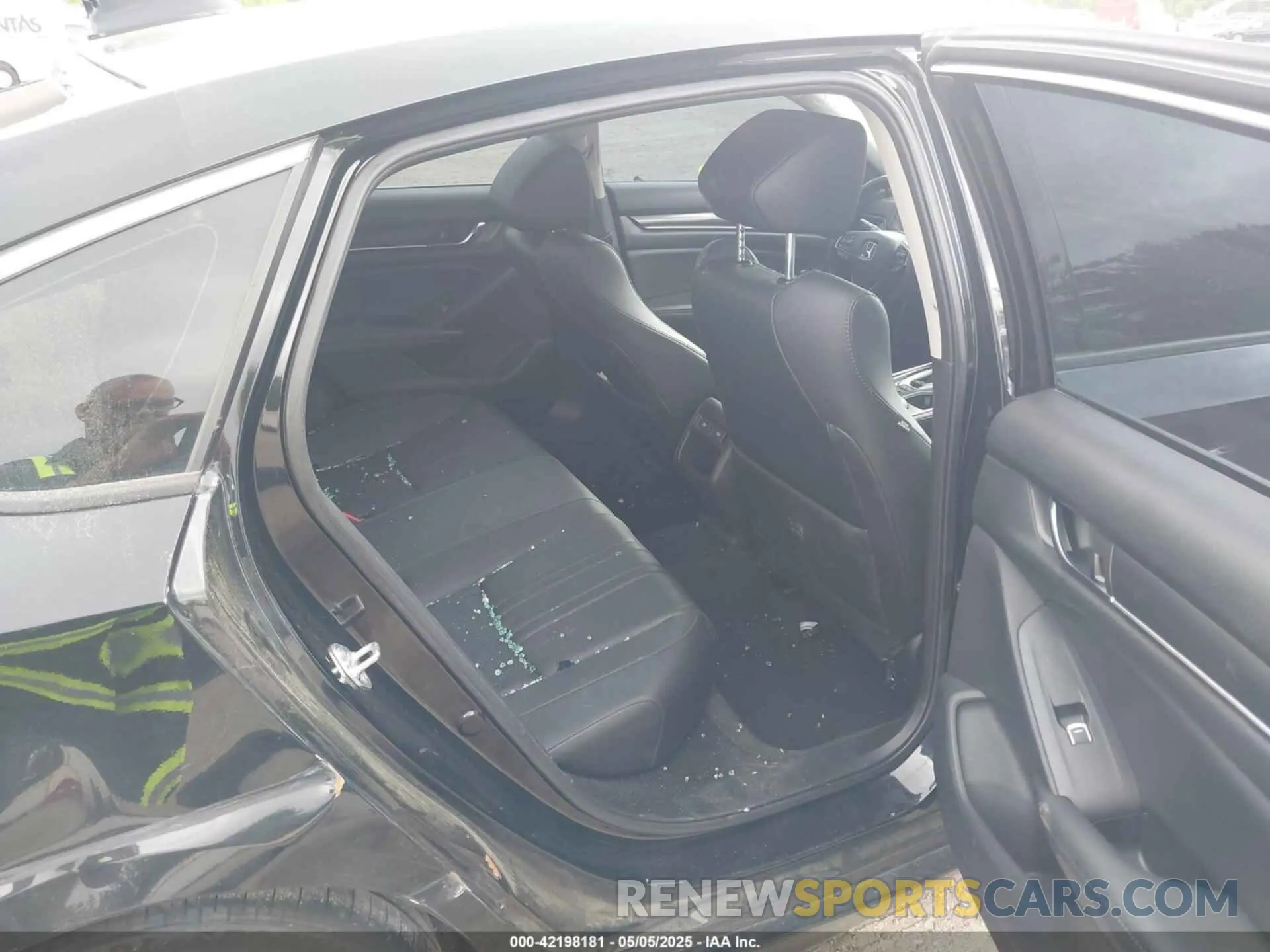 8 Photograph of a damaged car 1HGCV1F48MA043534 HONDA ACCORD 2021