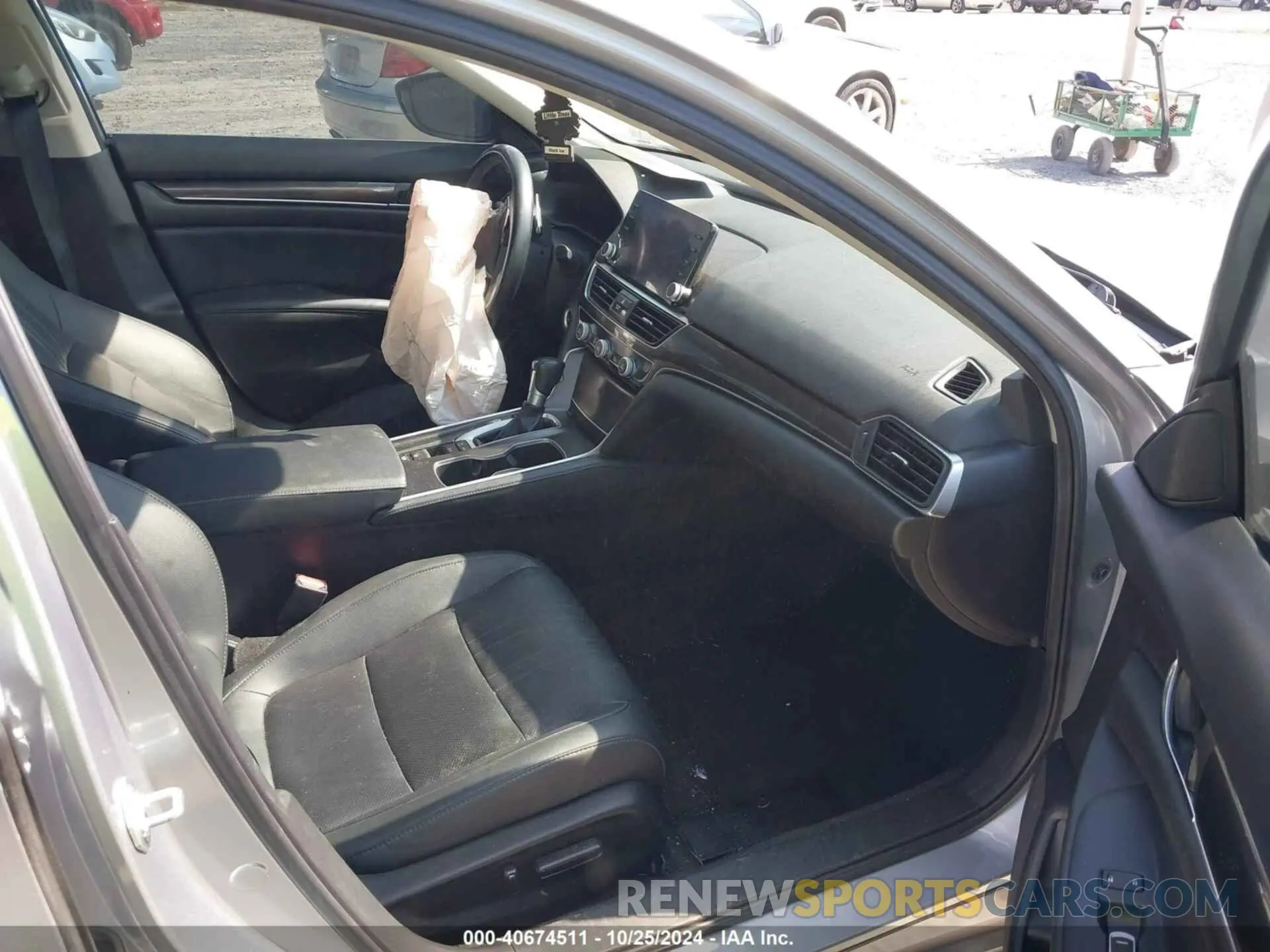 5 Photograph of a damaged car 1HGCV1F48MA043923 HONDA ACCORD 2021