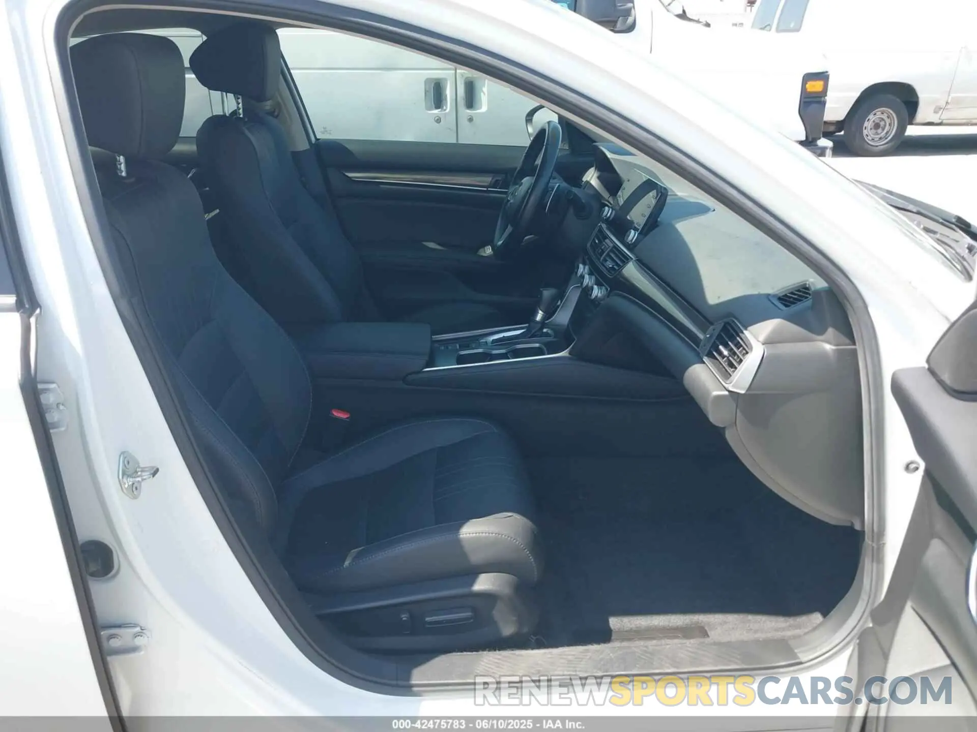 5 Photograph of a damaged car 1HGCV1F49MA006119 HONDA ACCORD 2021