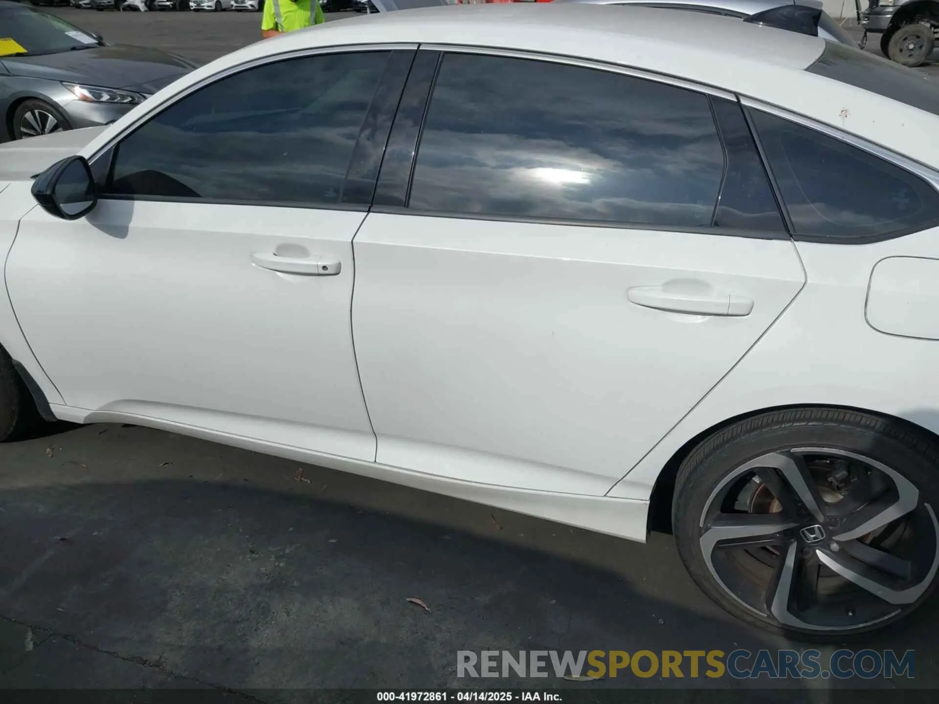 15 Photograph of a damaged car 1HGCV1F49MA055546 HONDA ACCORD 2021