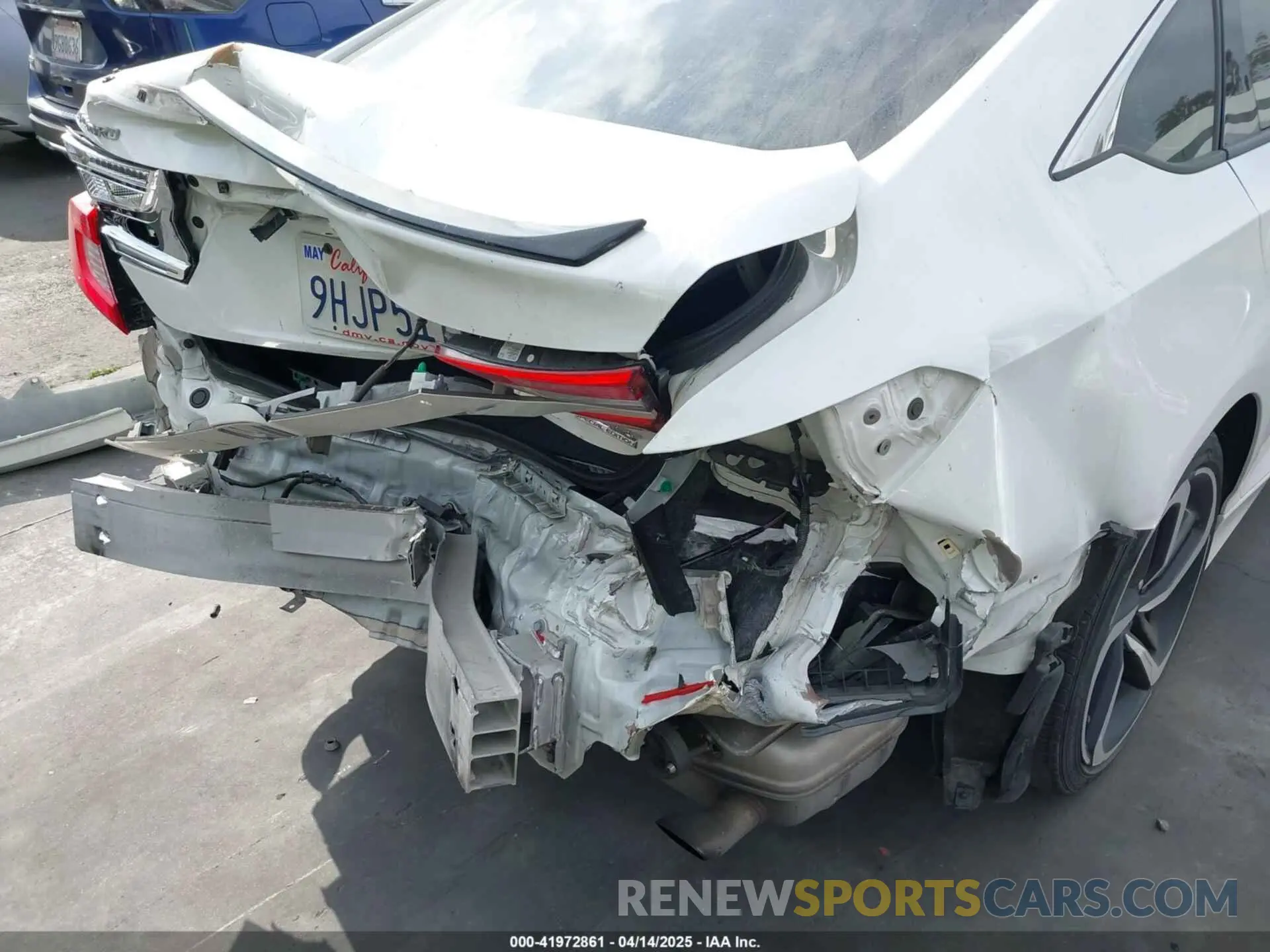 18 Photograph of a damaged car 1HGCV1F49MA055546 HONDA ACCORD 2021