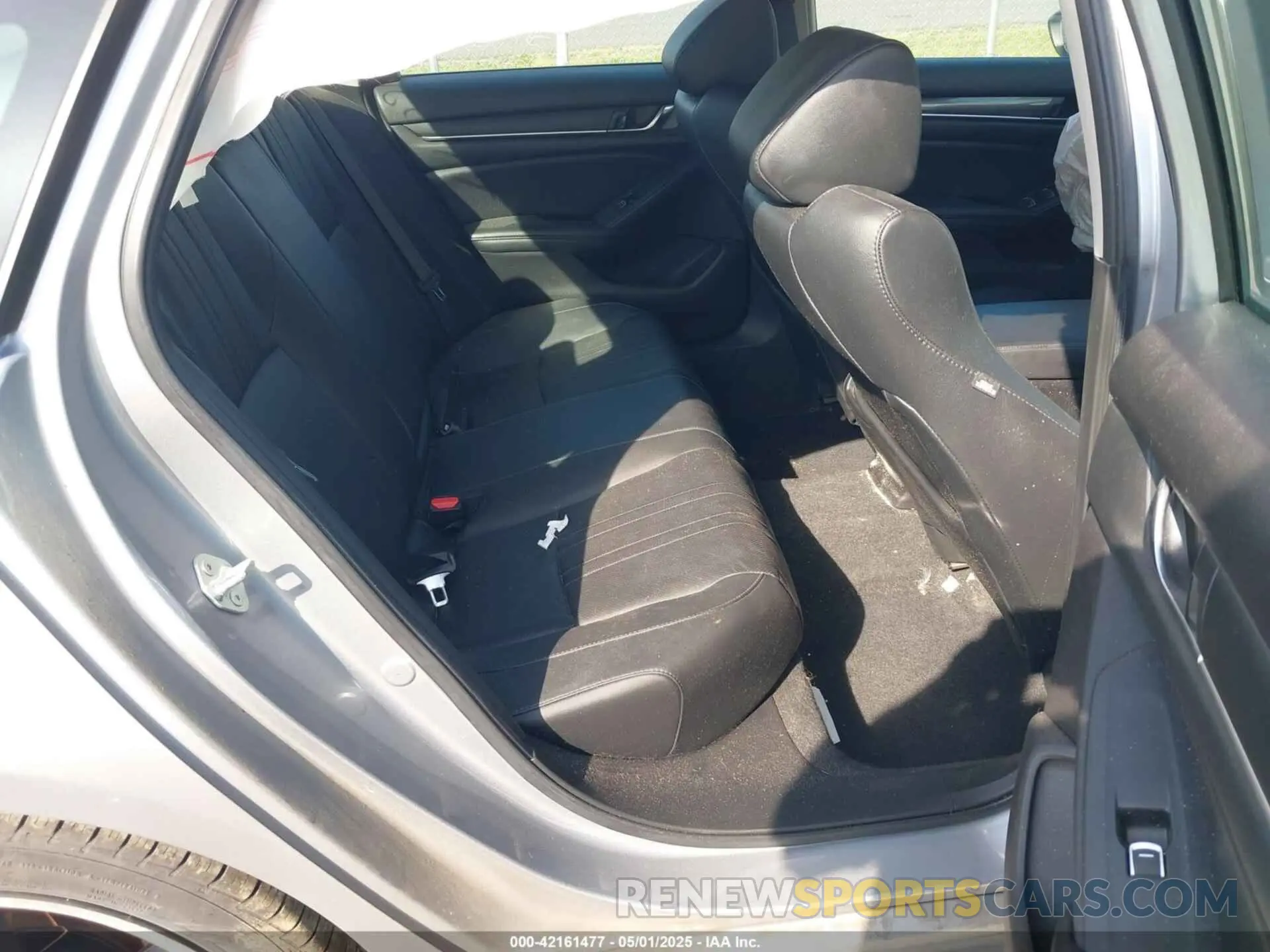 8 Photograph of a damaged car 1HGCV1F4XMA025858 HONDA ACCORD 2021