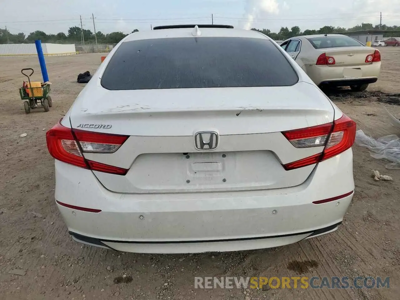 6 Photograph of a damaged car 1HGCV1F51MA059843 HONDA ACCORD 2021