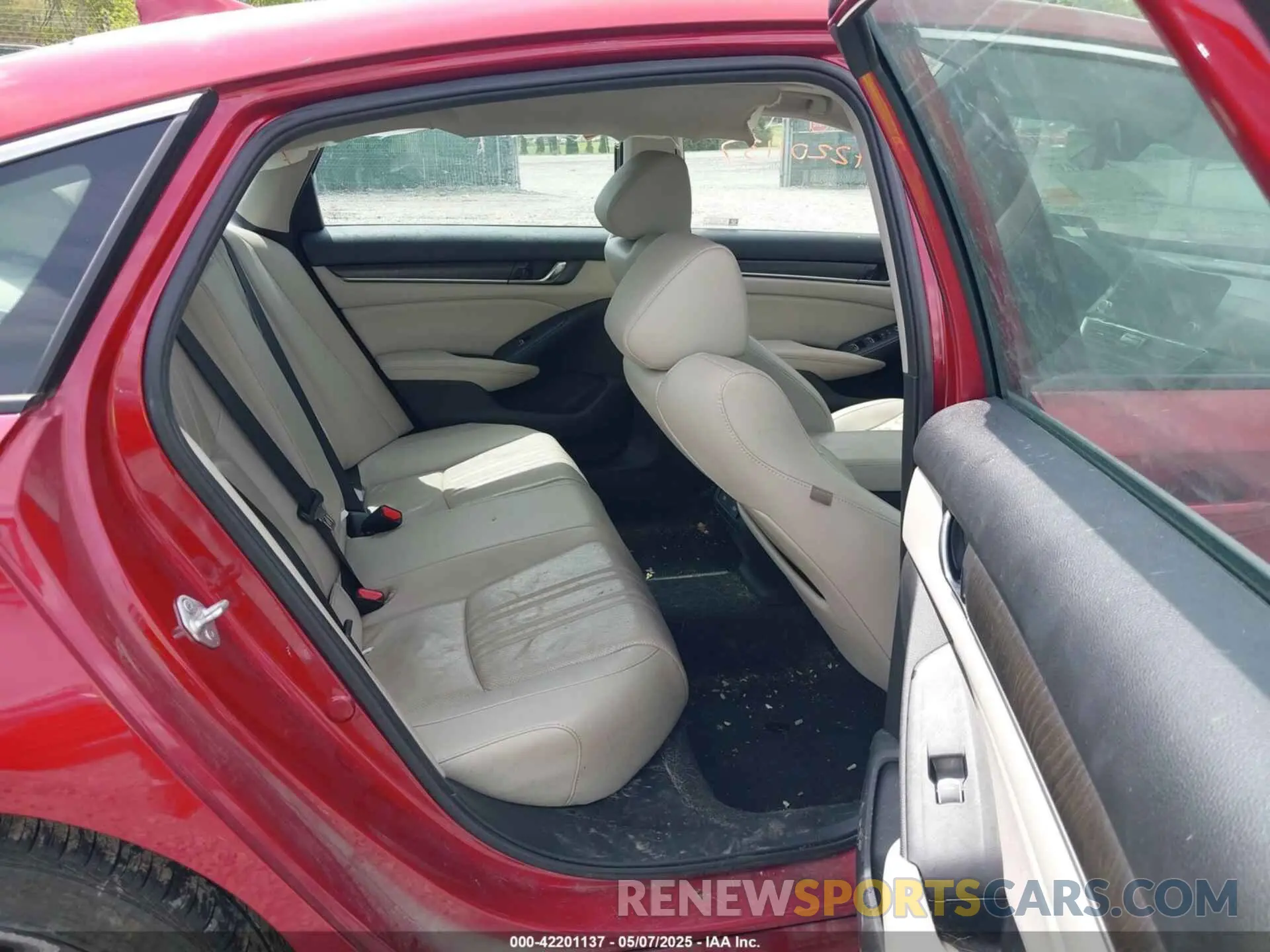 8 Photograph of a damaged car 1HGCV1F52MA094827 HONDA ACCORD 2021