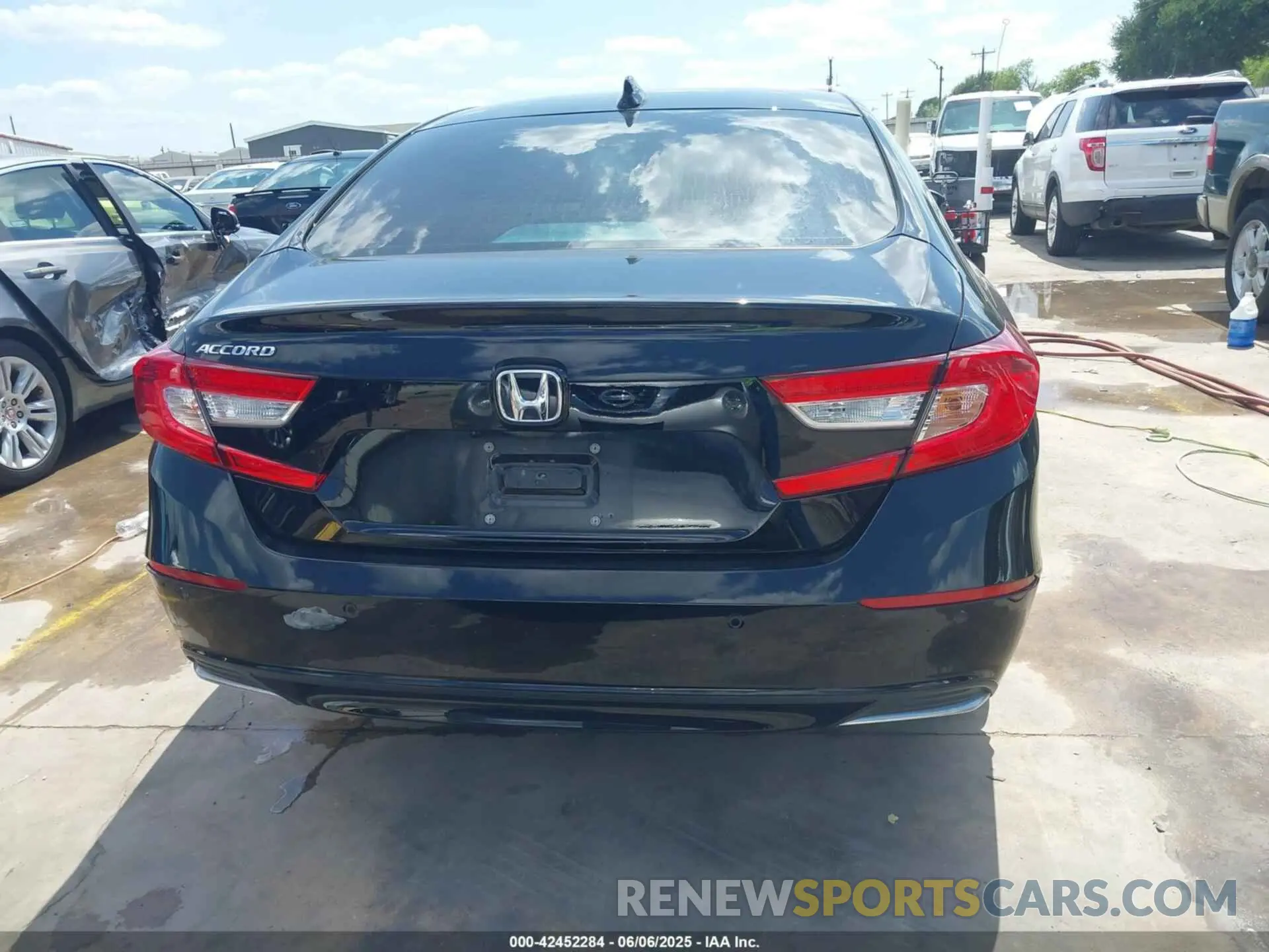 16 Photograph of a damaged car 1HGCV1F54MA002326 HONDA ACCORD 2021