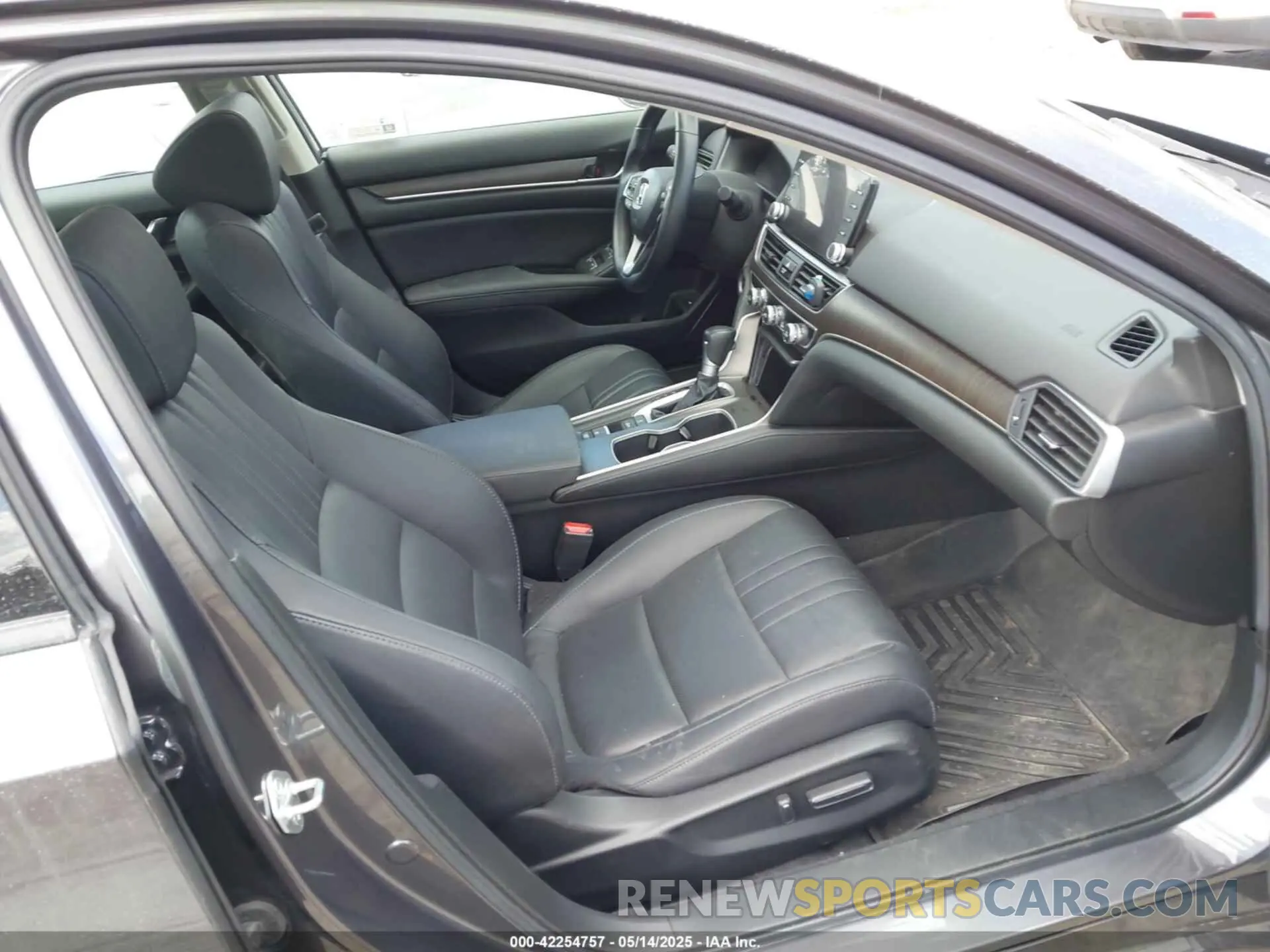 5 Photograph of a damaged car 1HGCV1F55MA013481 HONDA ACCORD 2021