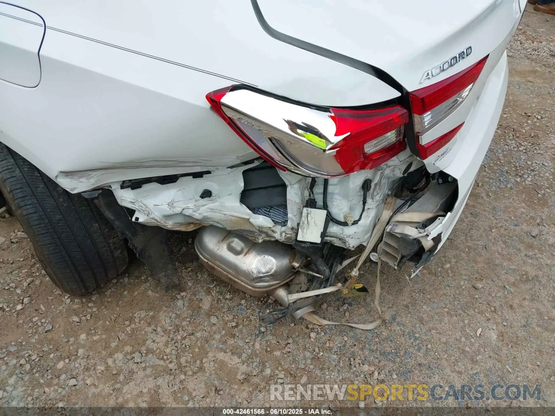 6 Photograph of a damaged car 1HGCV1F55MA041264 HONDA ACCORD 2021