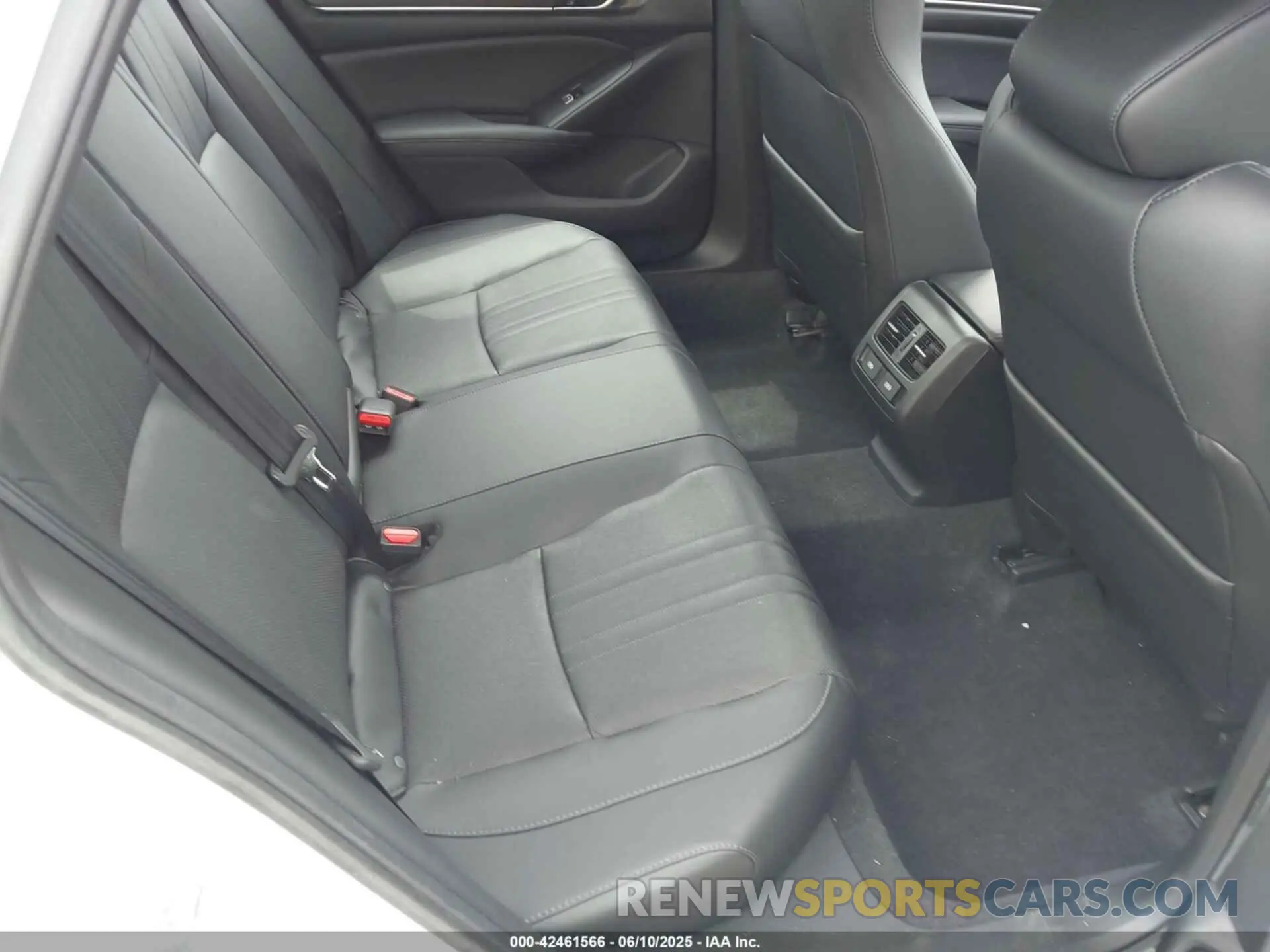 8 Photograph of a damaged car 1HGCV1F55MA041264 HONDA ACCORD 2021