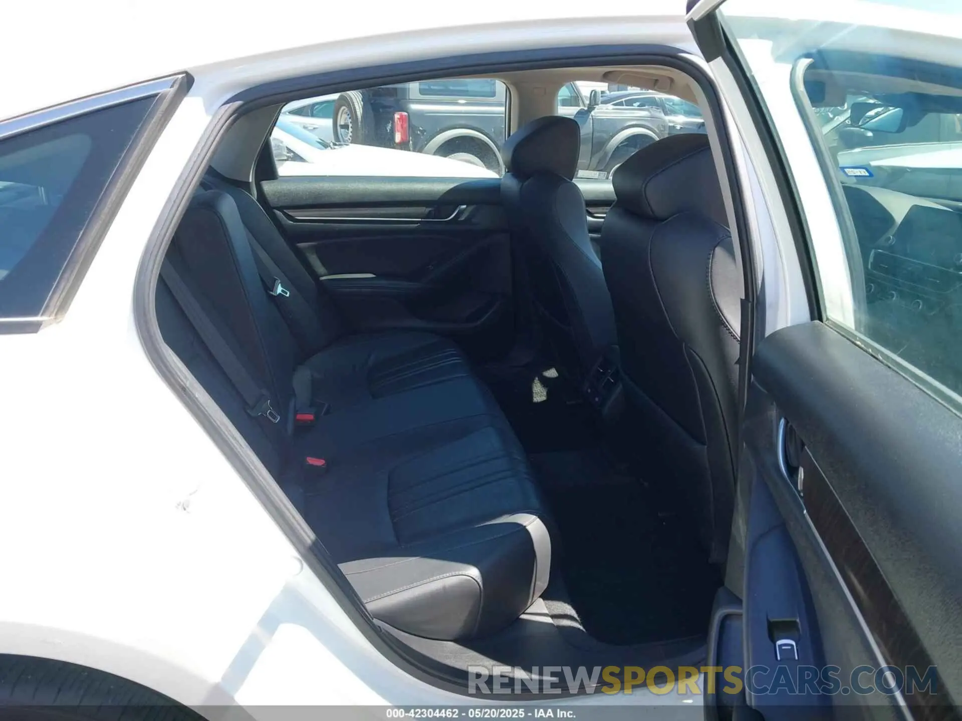 8 Photograph of a damaged car 1HGCV1F58MA041257 HONDA ACCORD 2021