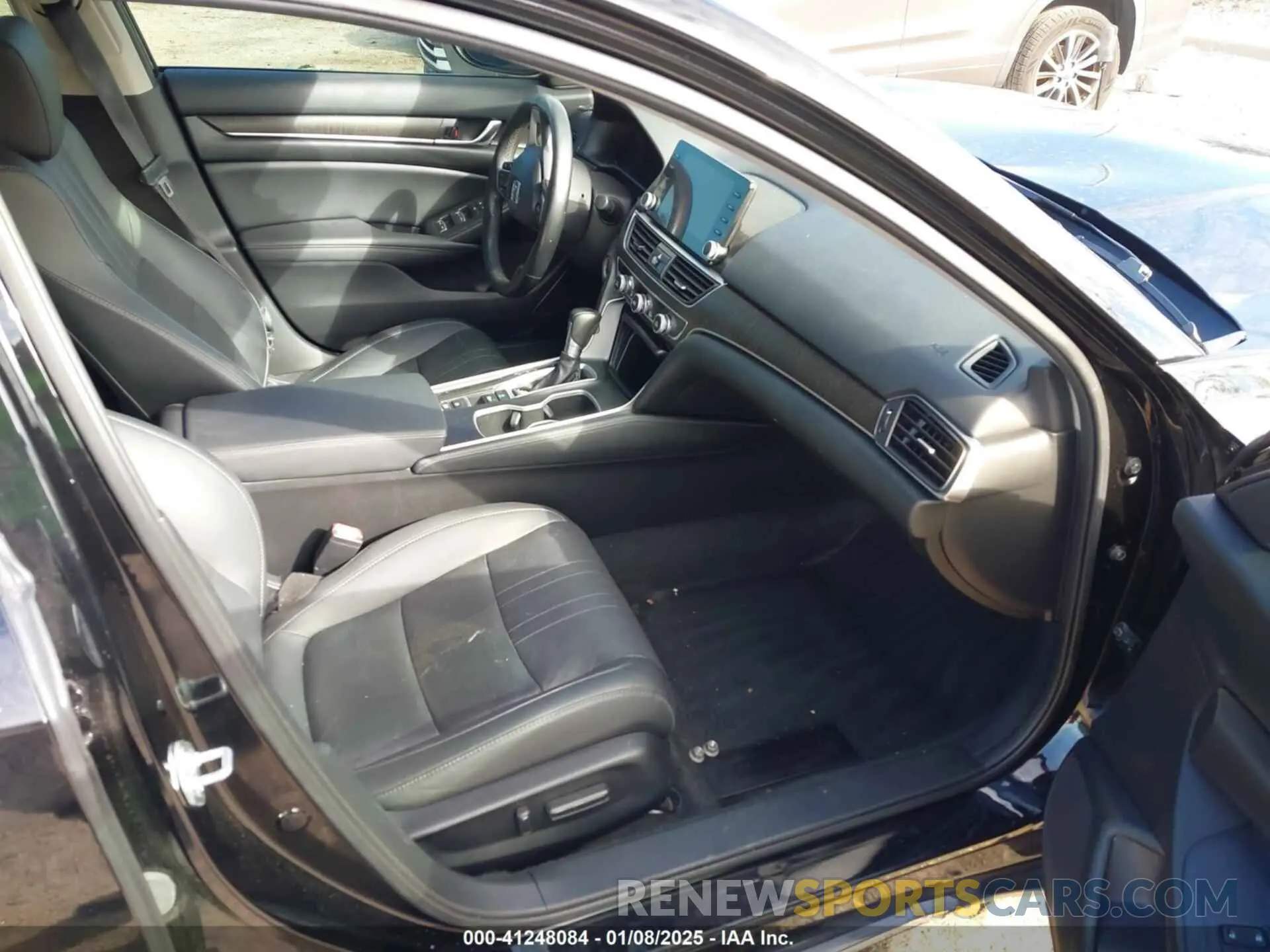 5 Photograph of a damaged car 1HGCV1F58MA108939 HONDA ACCORD 2021